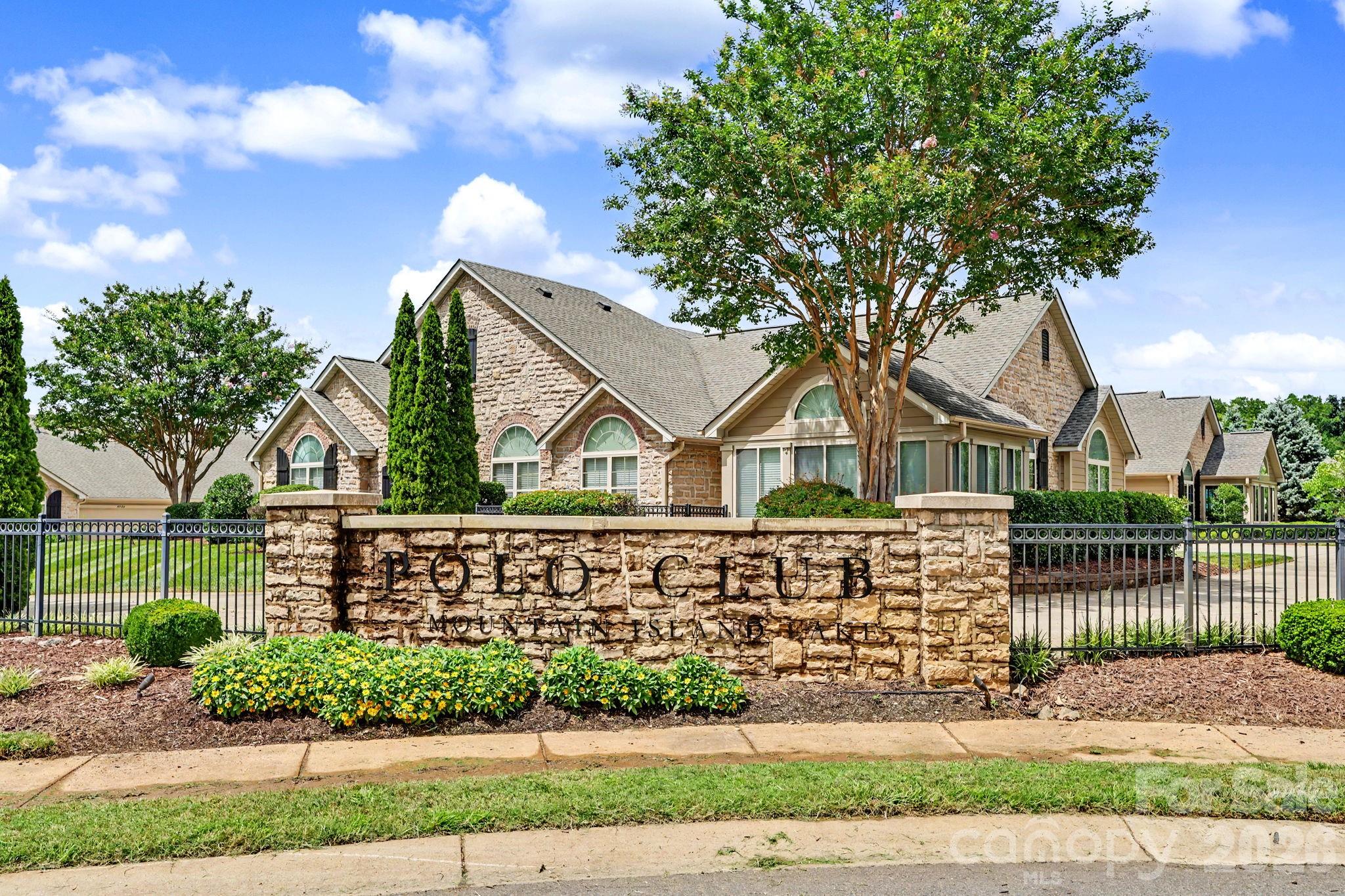 4759 Polo Gate Boulevard — Charlotte