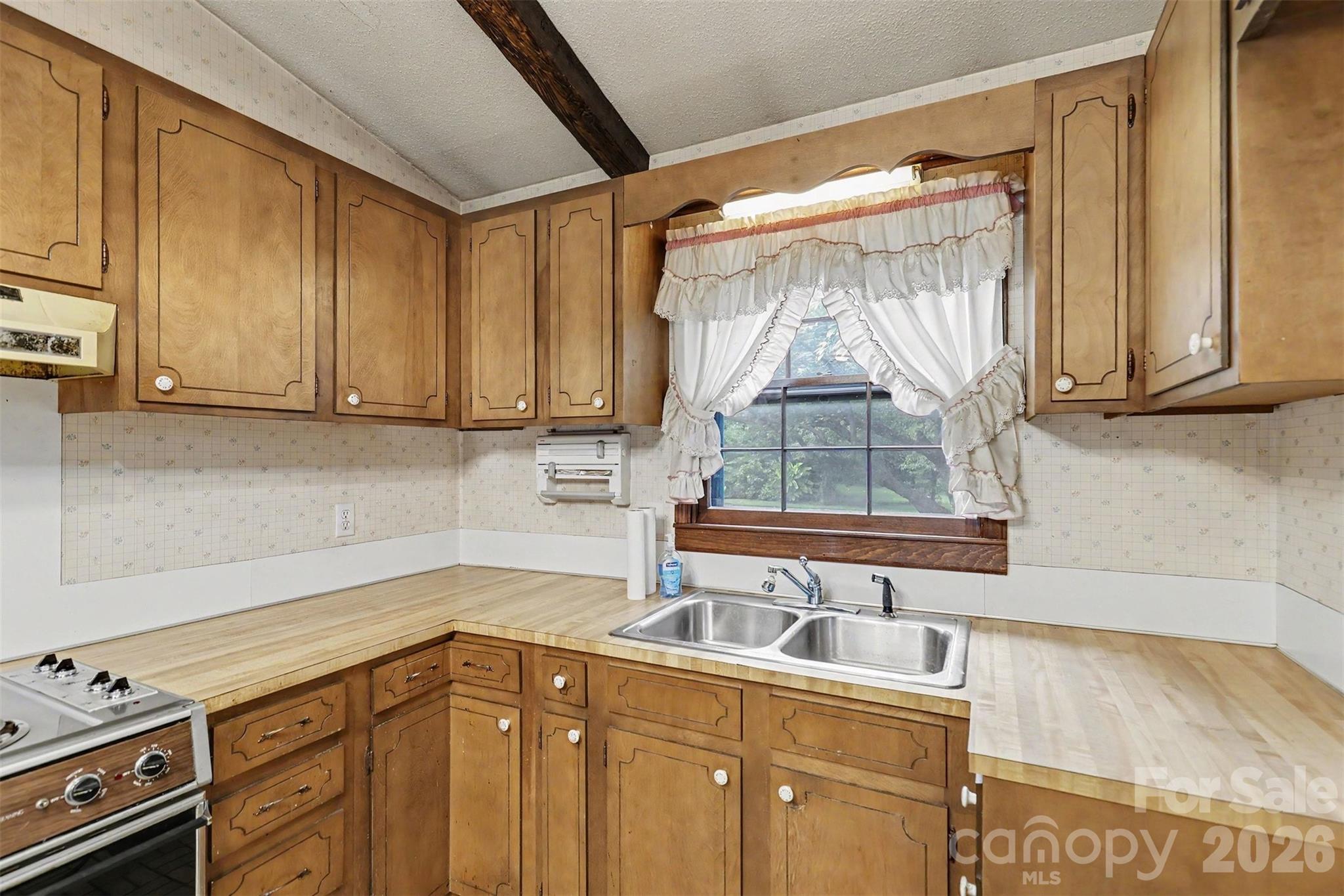 821 Ferrell Avenue — Charlotte