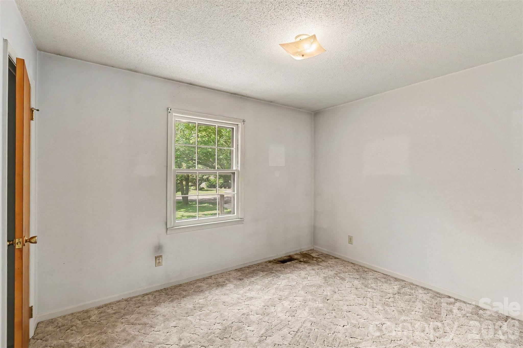 821 Ferrell Avenue — Charlotte