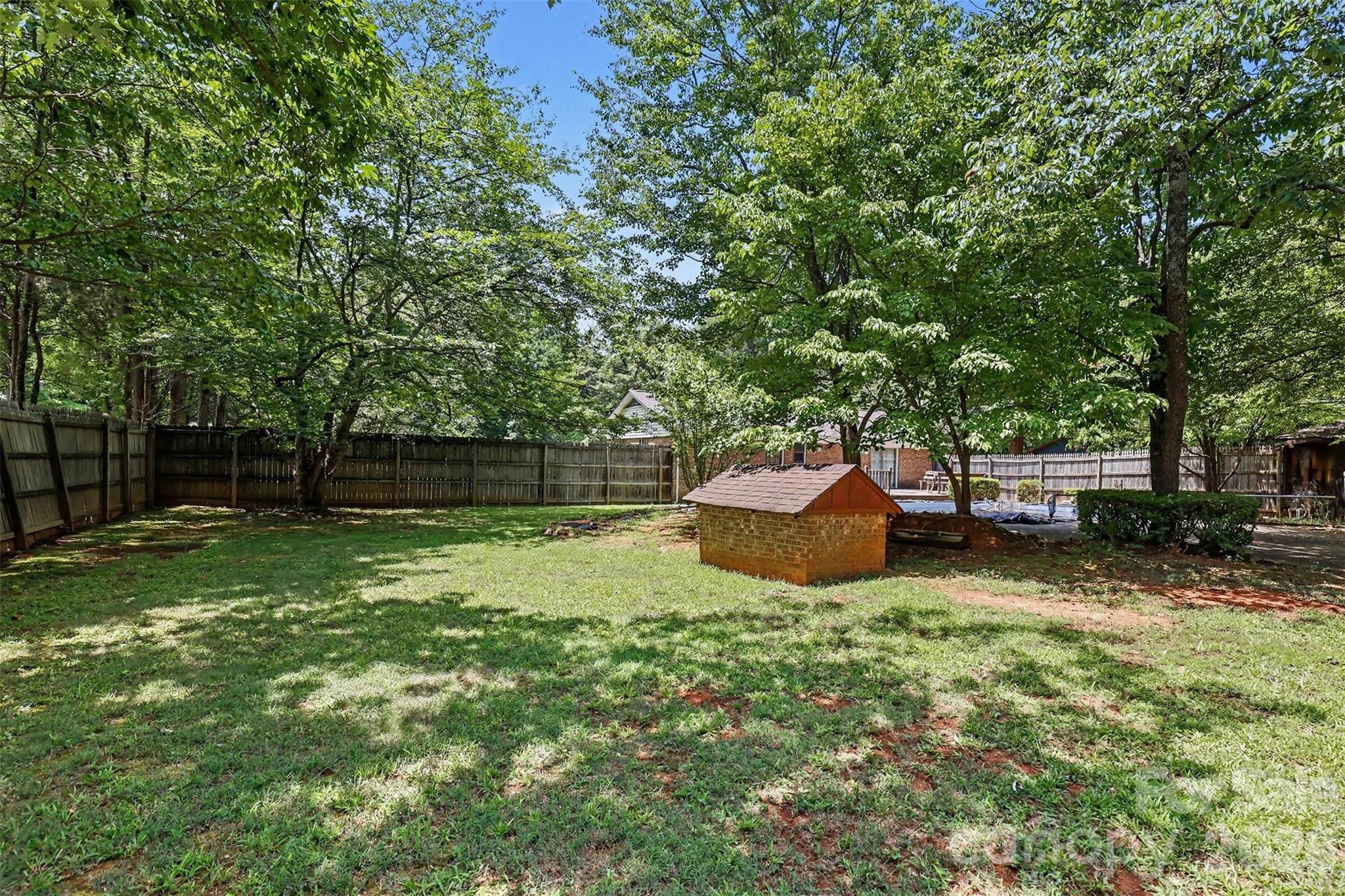 821 Ferrell Avenue — Charlotte