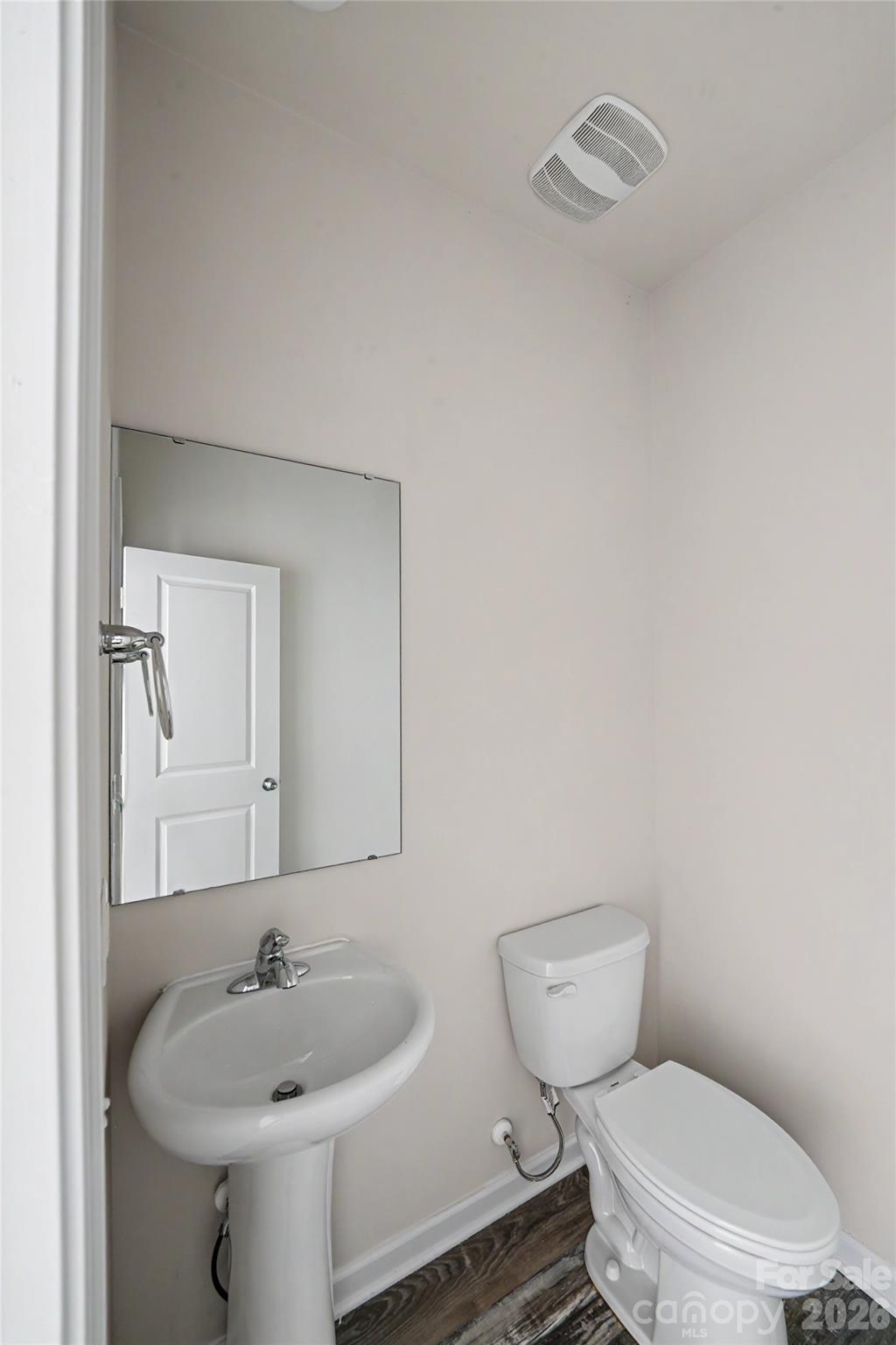 5146 Mark Drive NE — Hickory