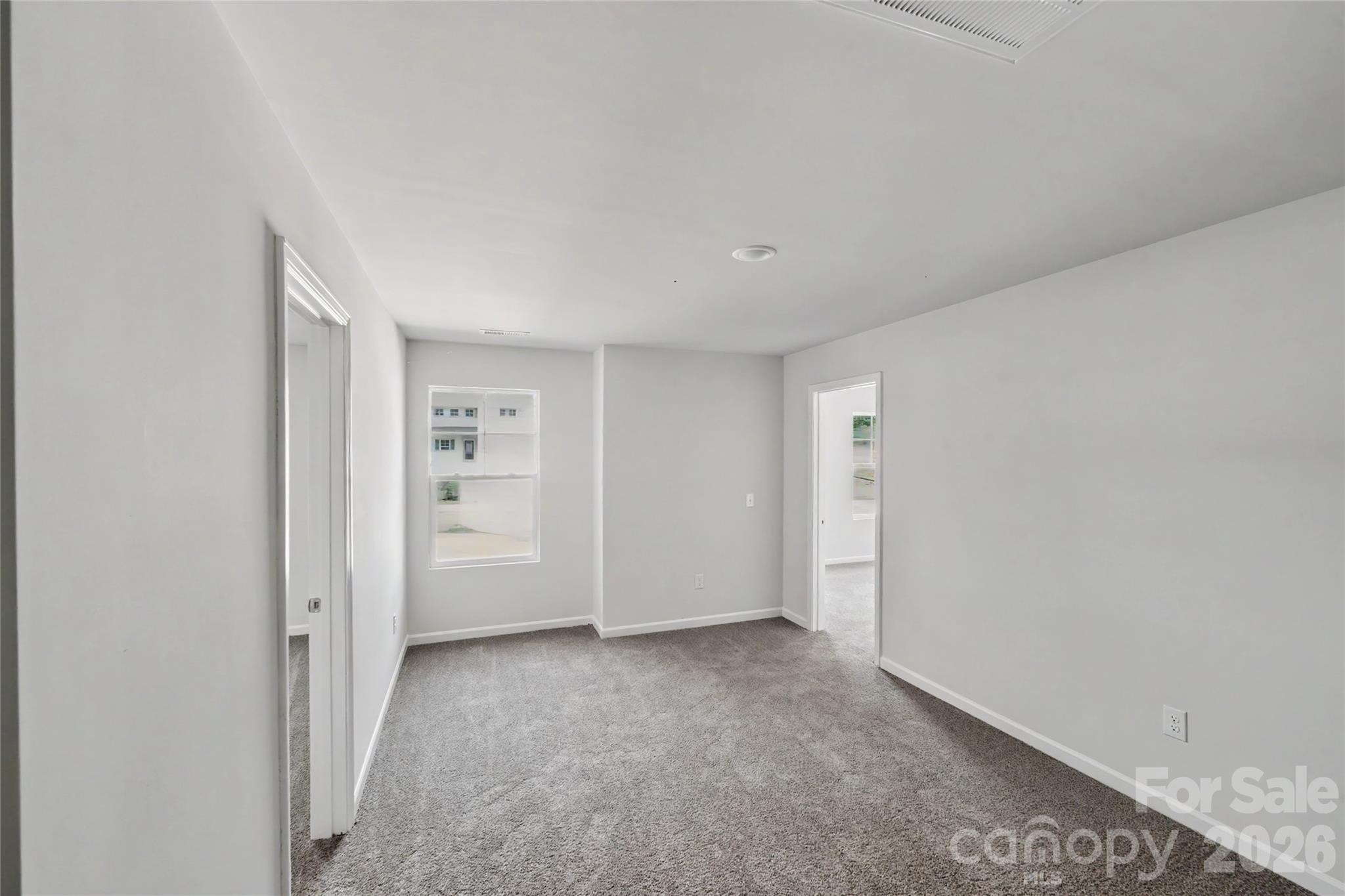 5146 Mark Drive NE — Hickory