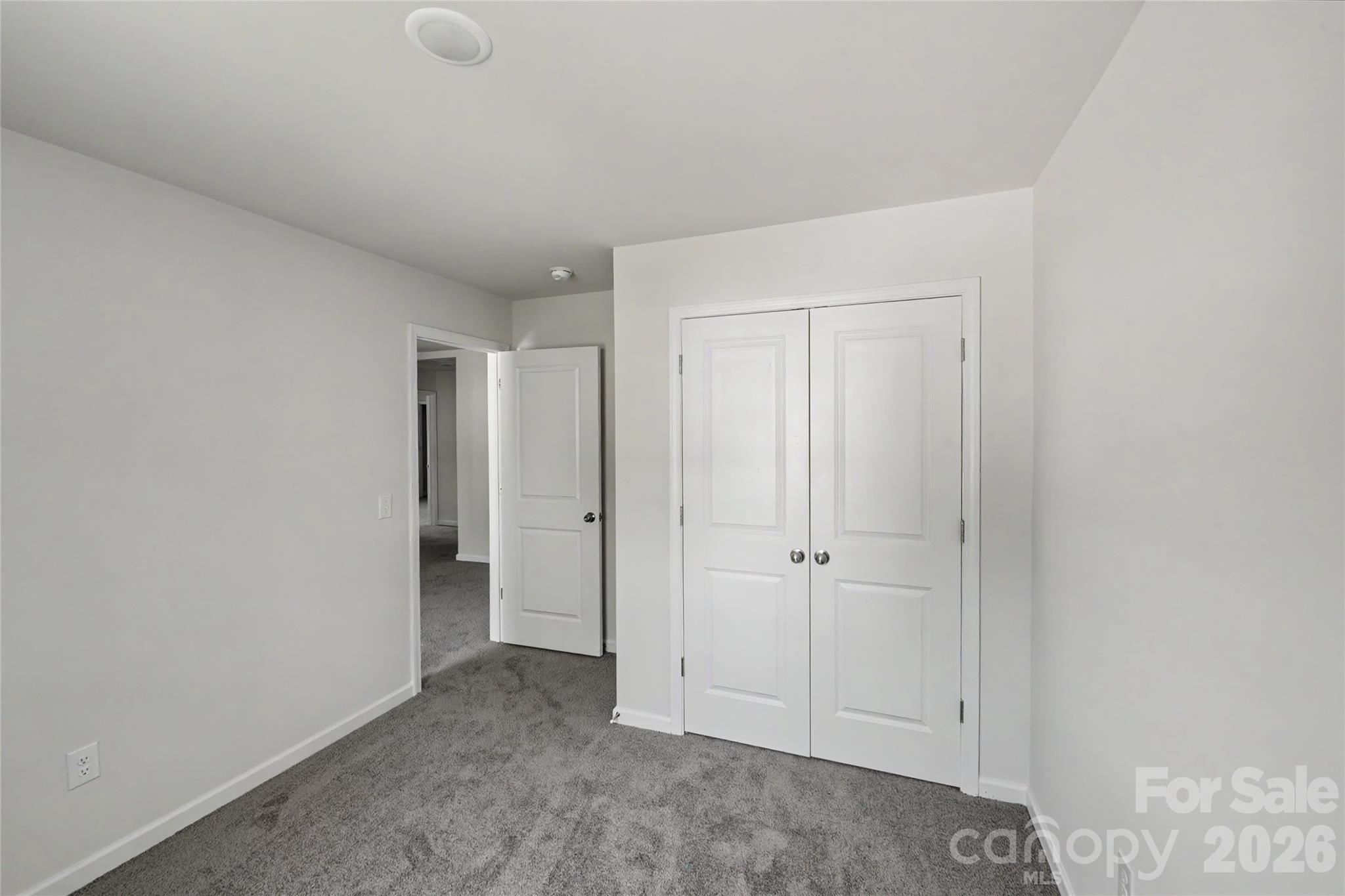 5146 Mark Drive NE — Hickory
