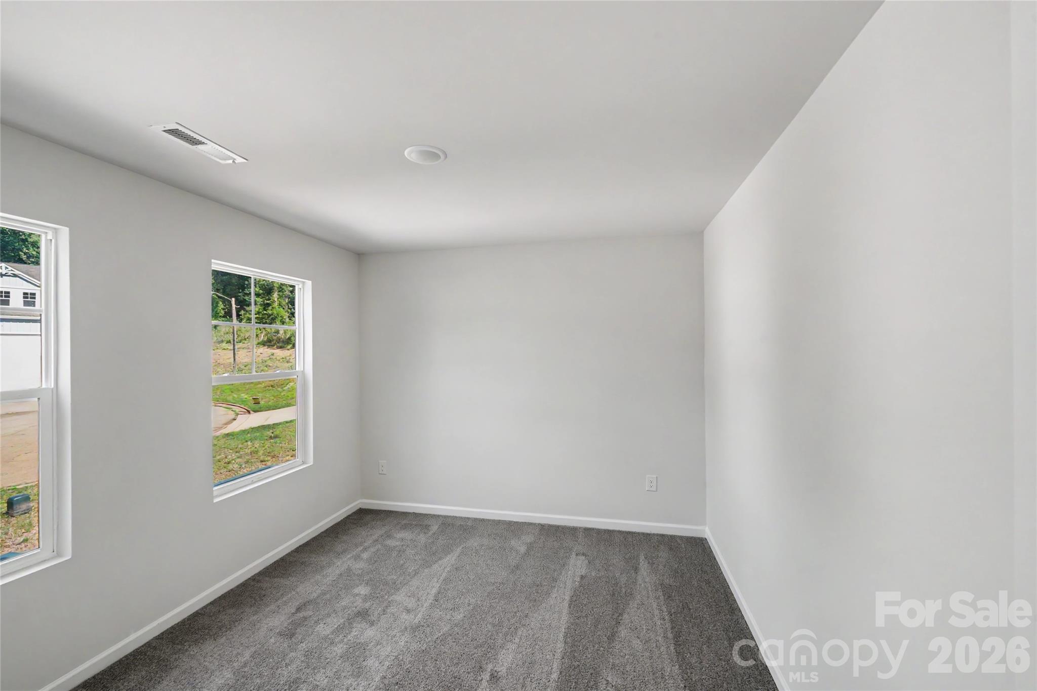 5146 Mark Drive NE — Hickory