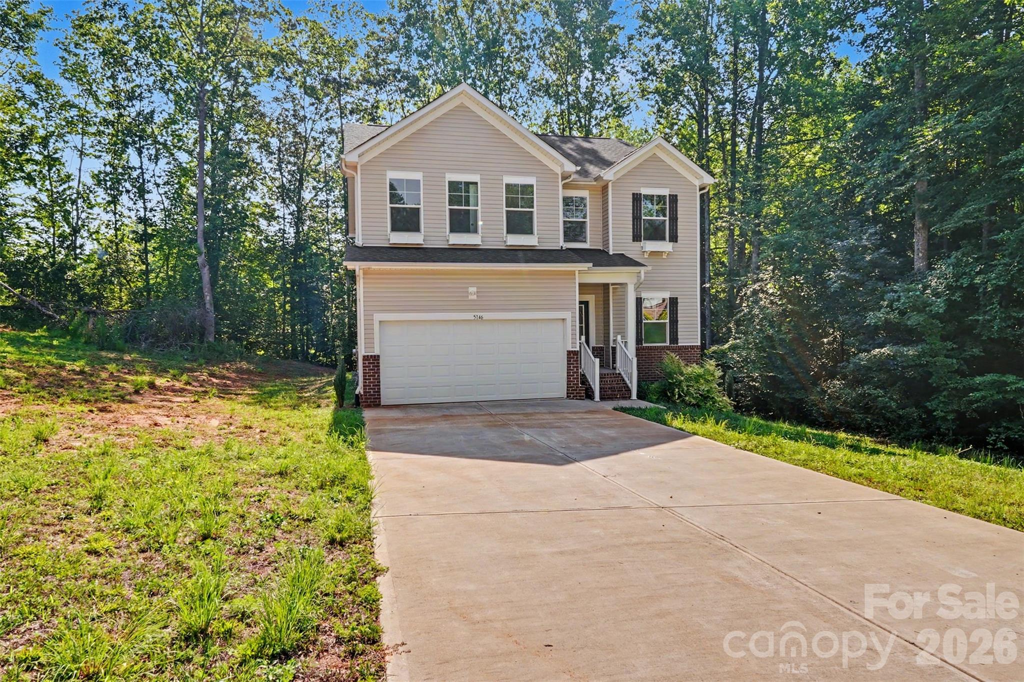 5146 Mark Drive NE — Hickory
