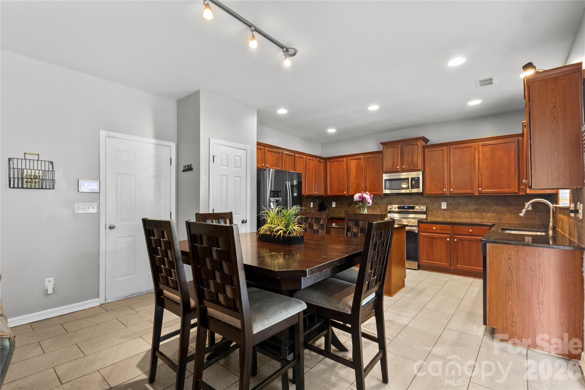 6600 Hermsley Road — Charlotte