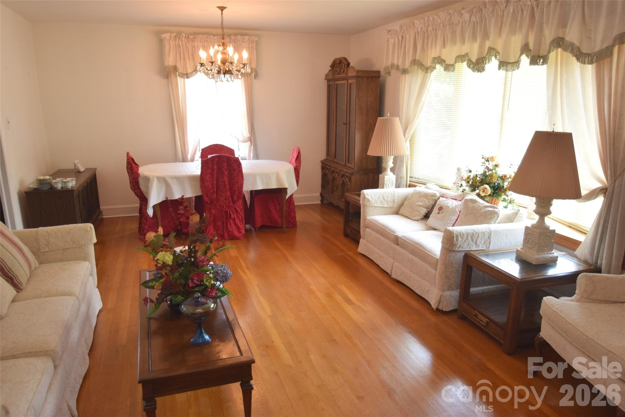 531 Seneca Place — Charlotte