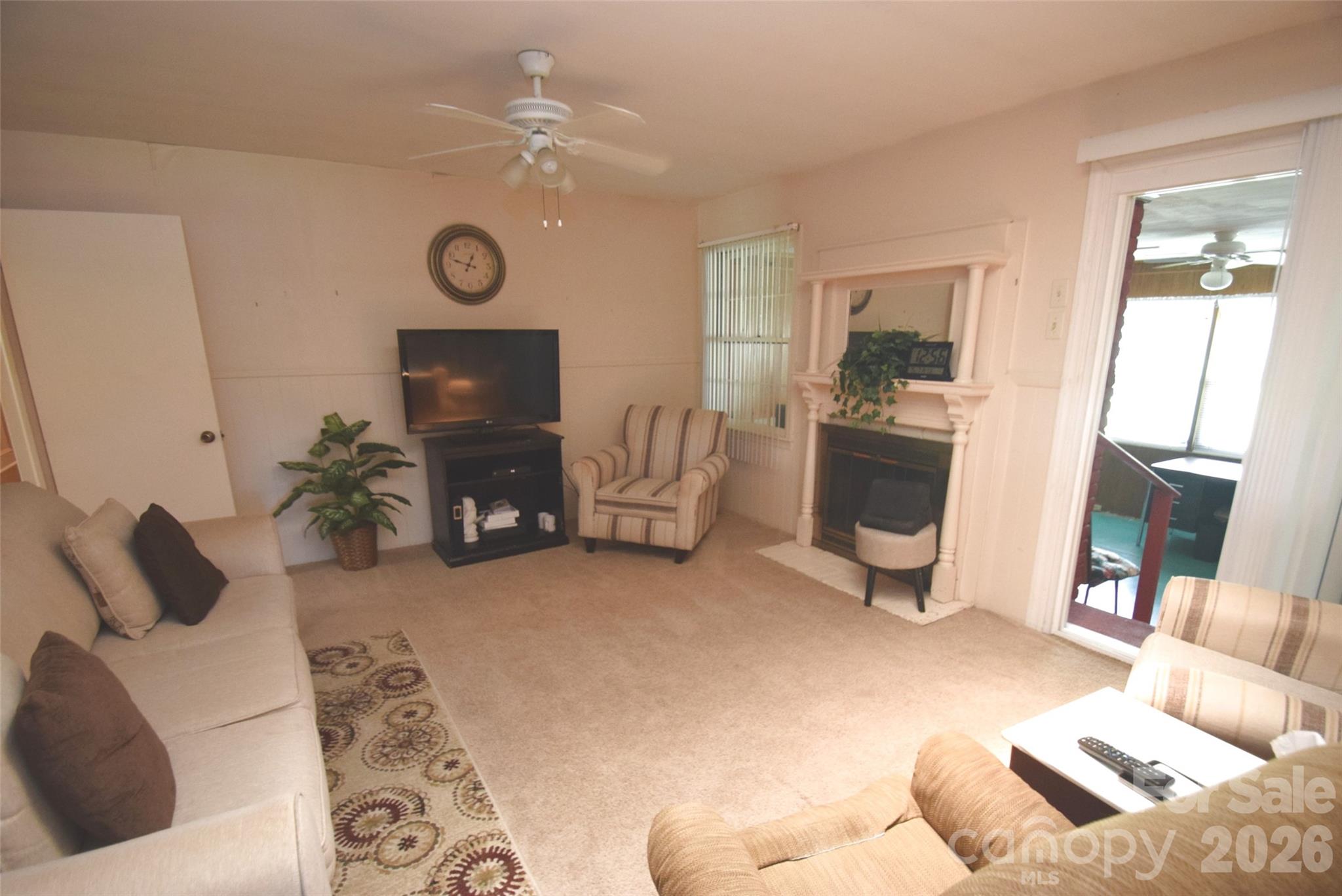 531 Seneca Place — Charlotte