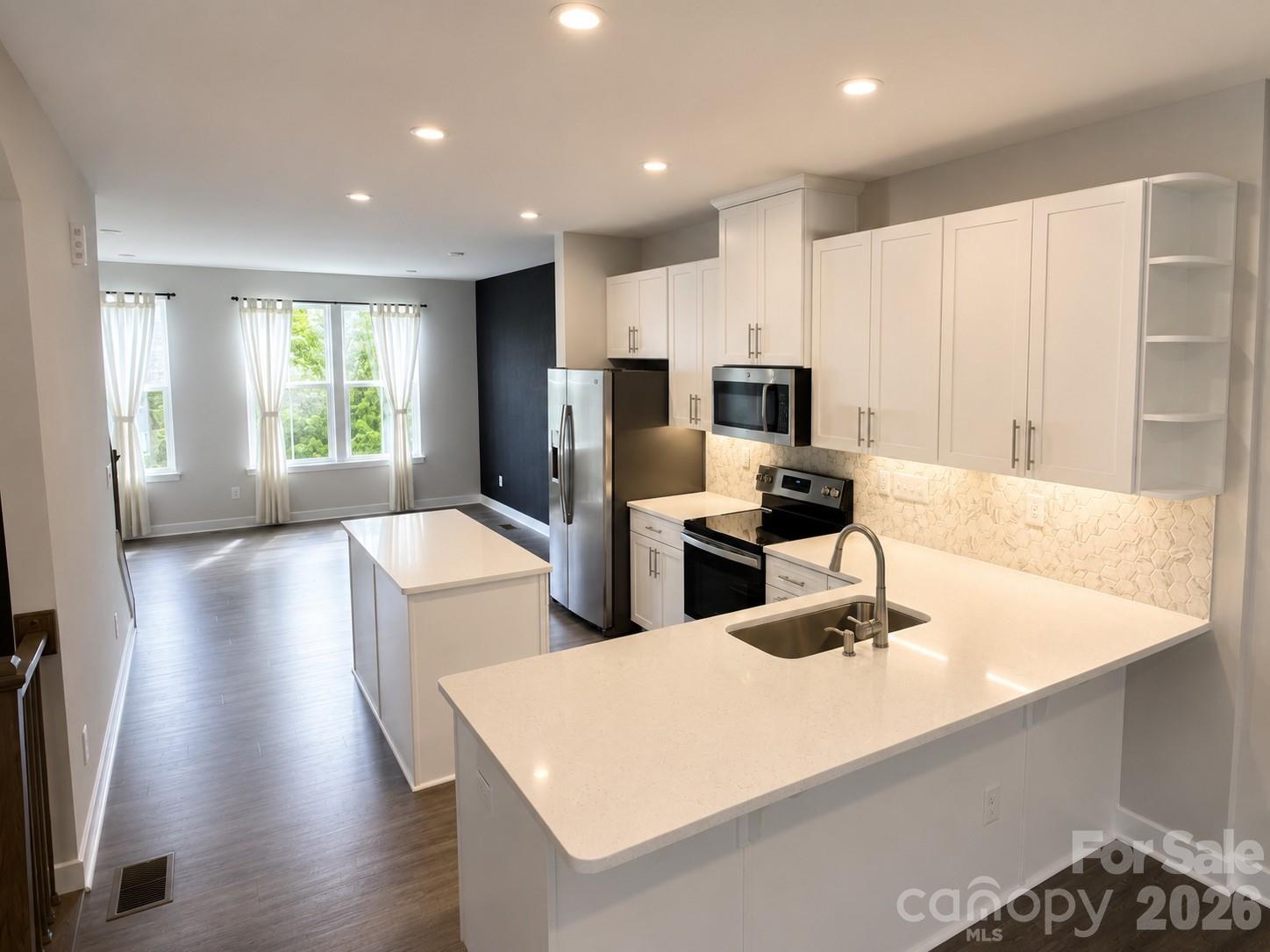 658 Uwharrie River Road — Charlotte