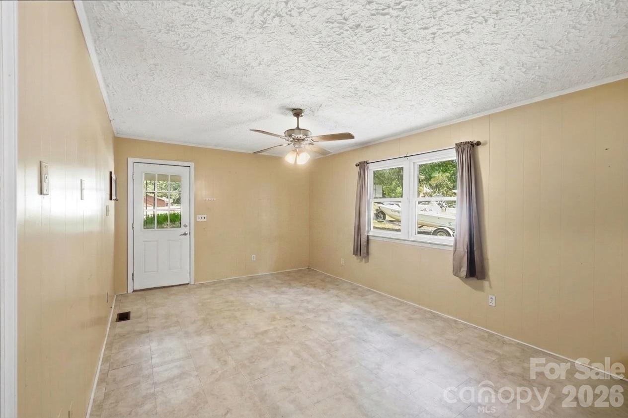 313 Park Terrace Drive — Belmont