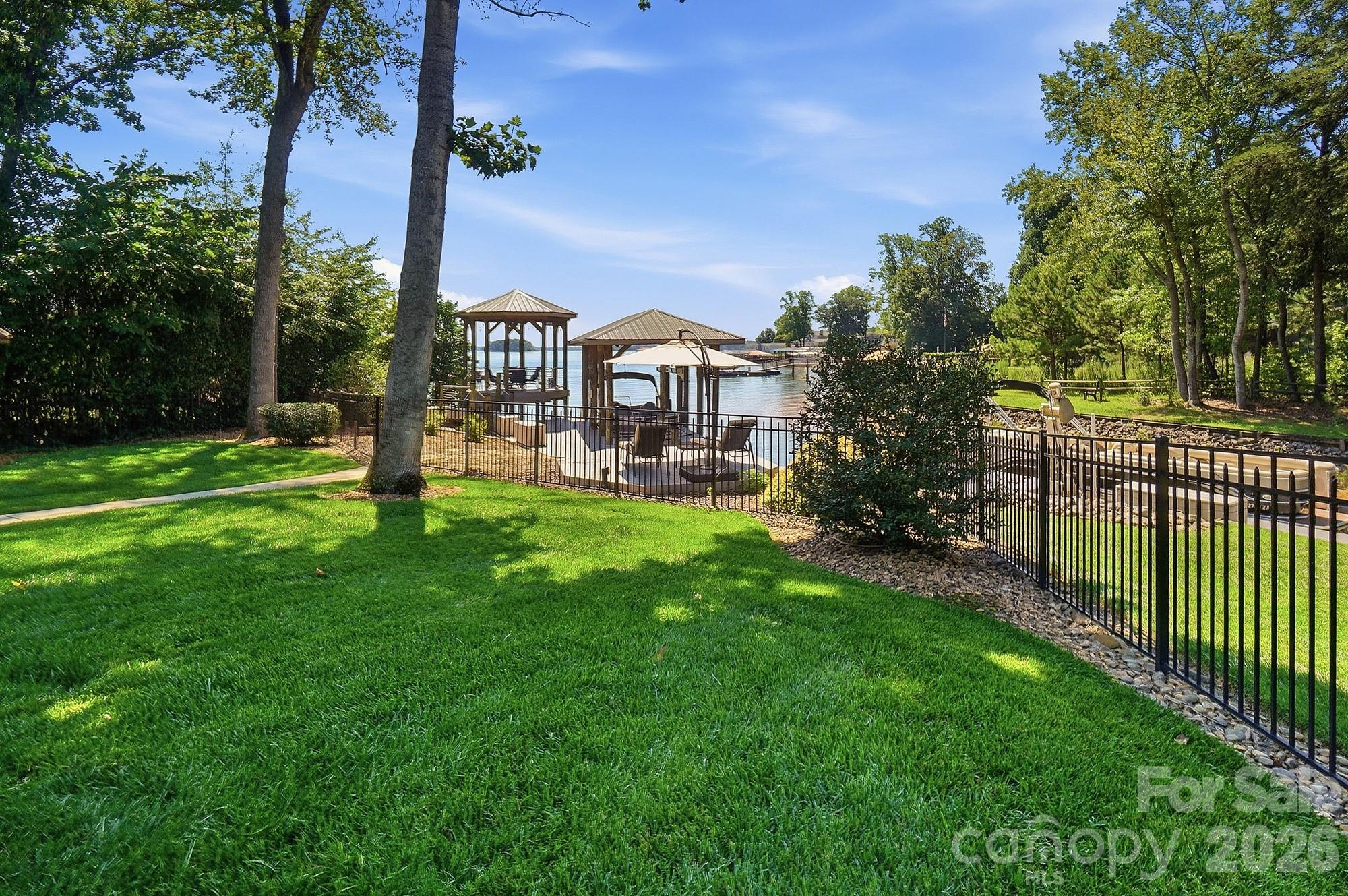 3210 Lake Shore Road S — Denver