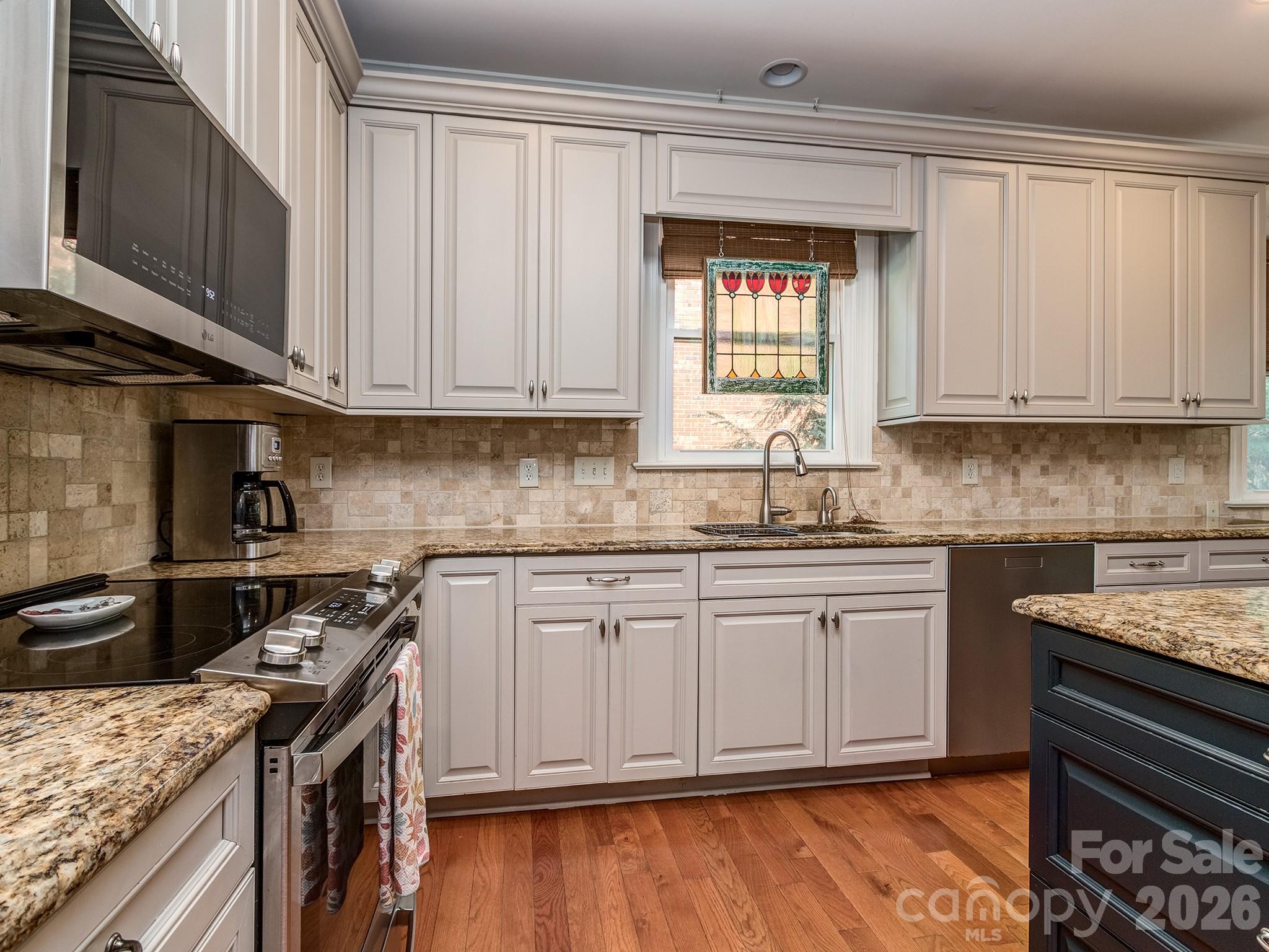 223 N Brackenbury Lane — Charlotte