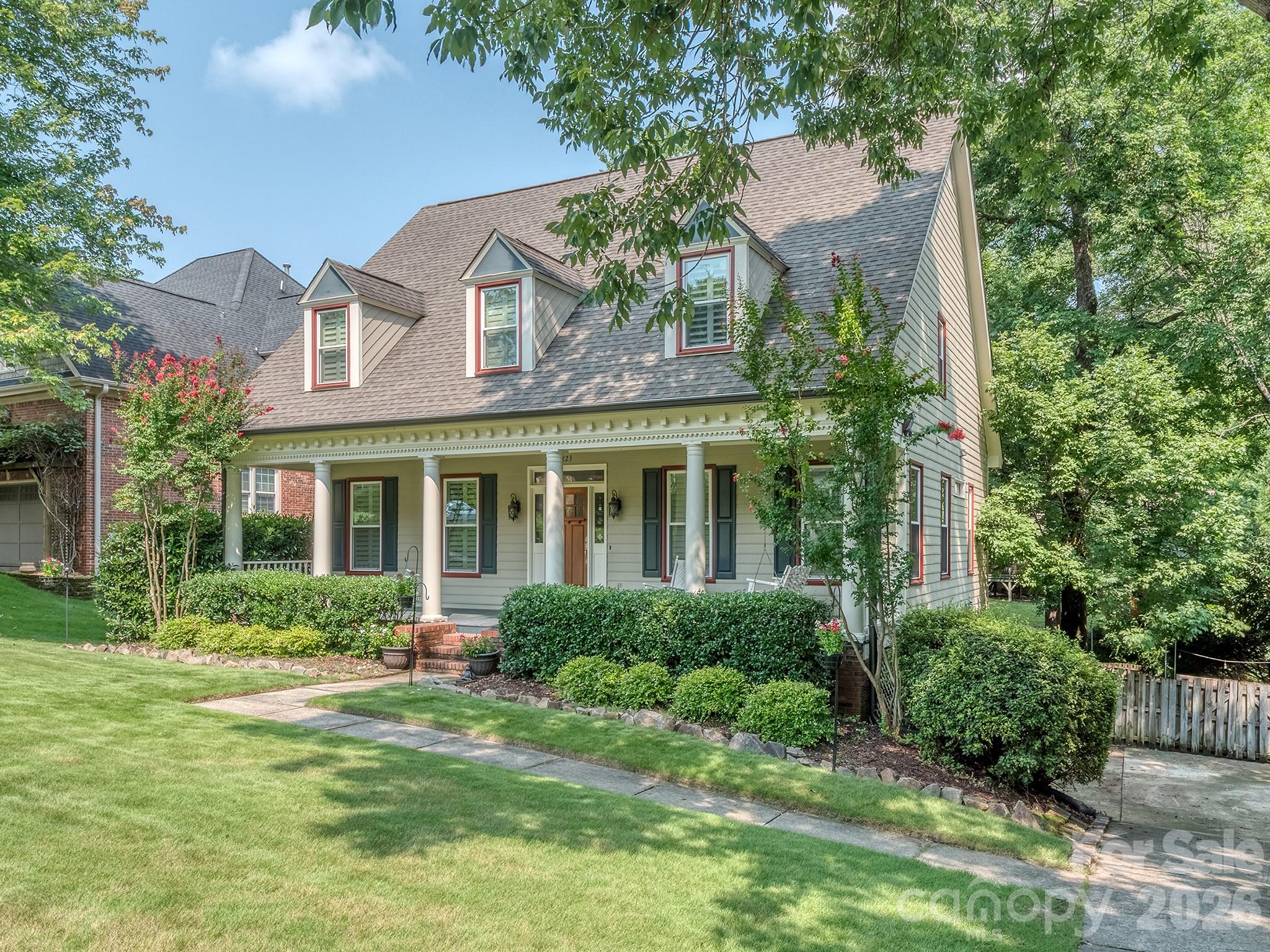 223 N Brackenbury Lane — Charlotte