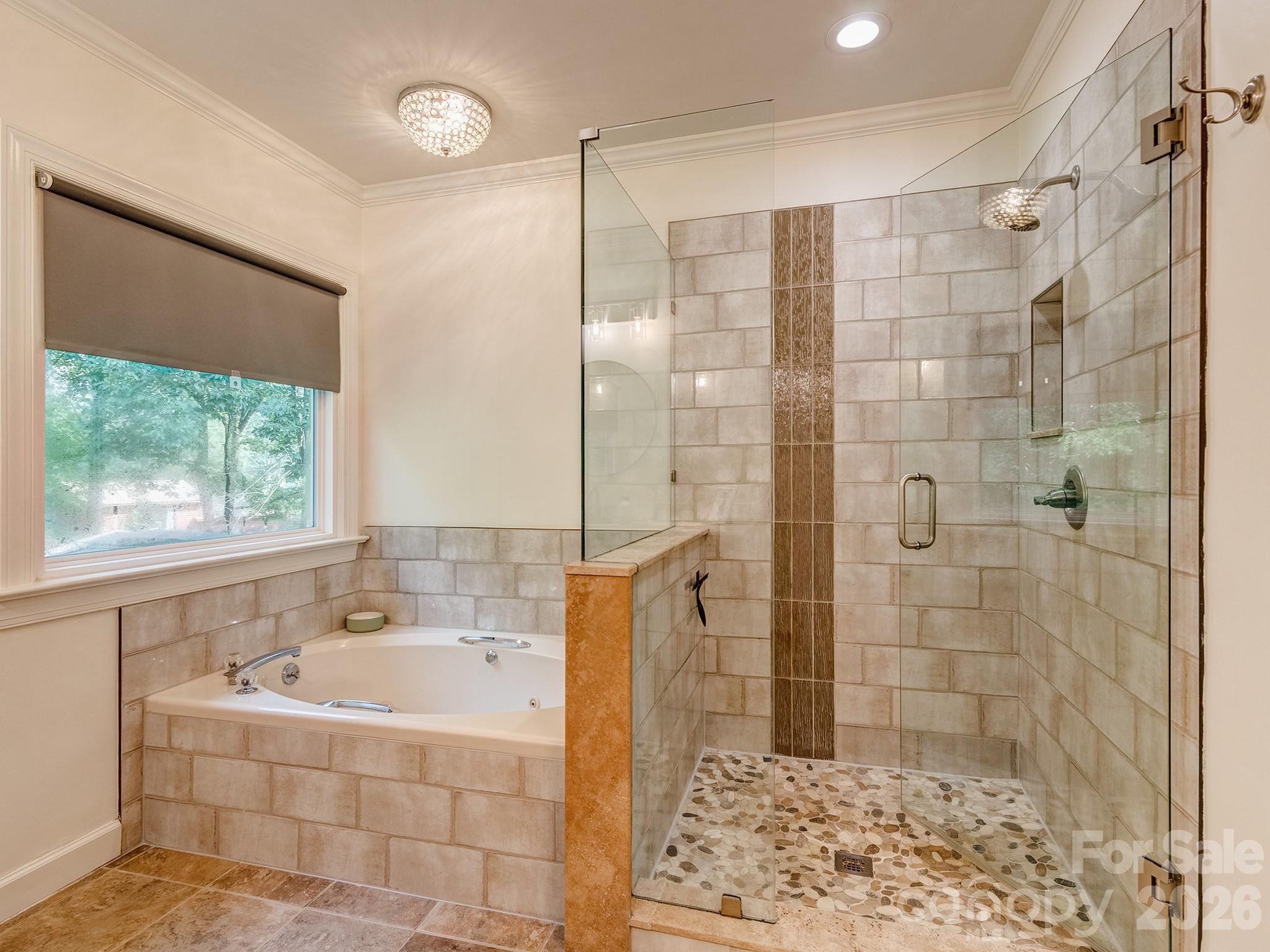 223 N Brackenbury Lane — Charlotte