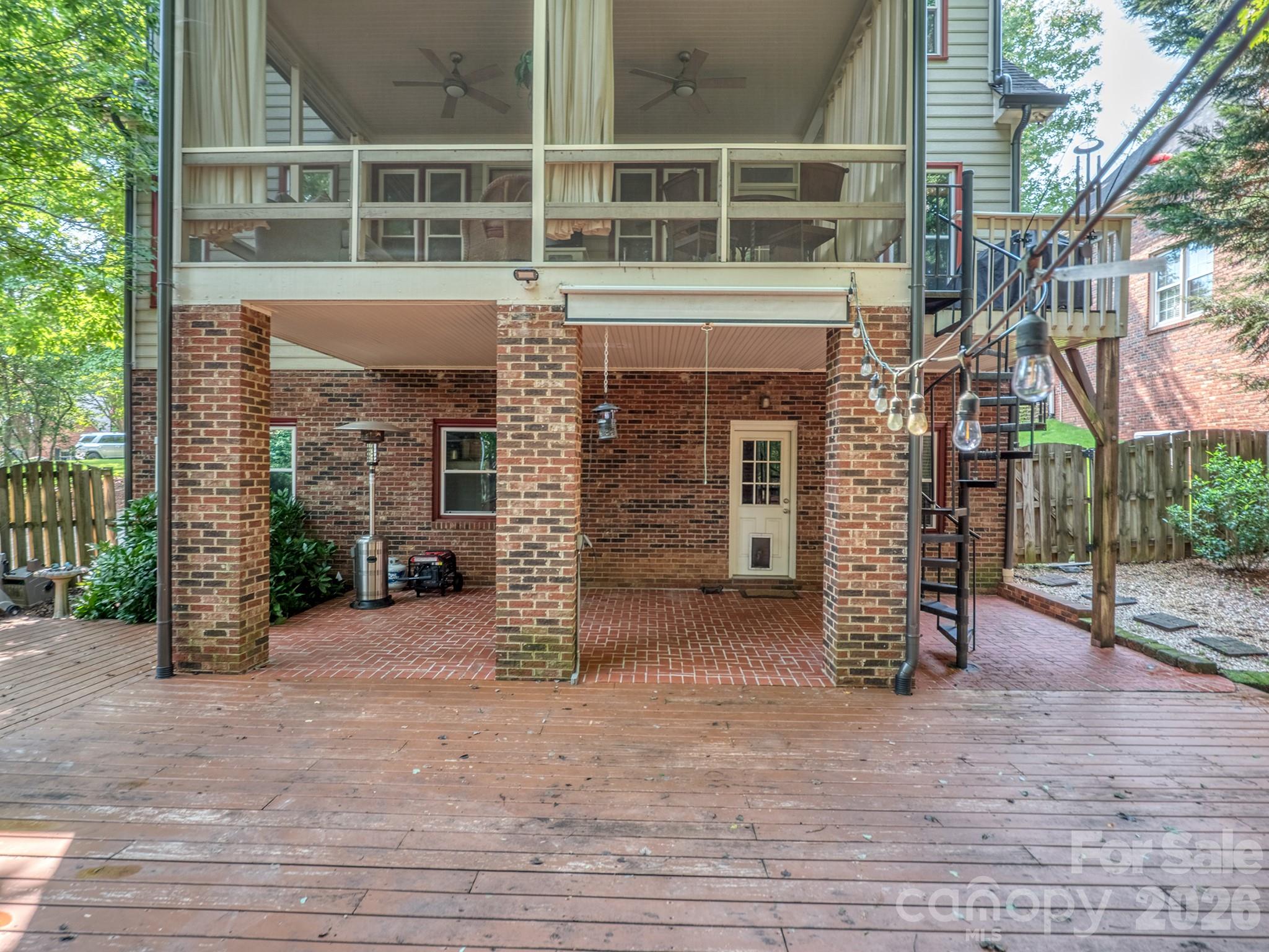 223 N Brackenbury Lane — Charlotte