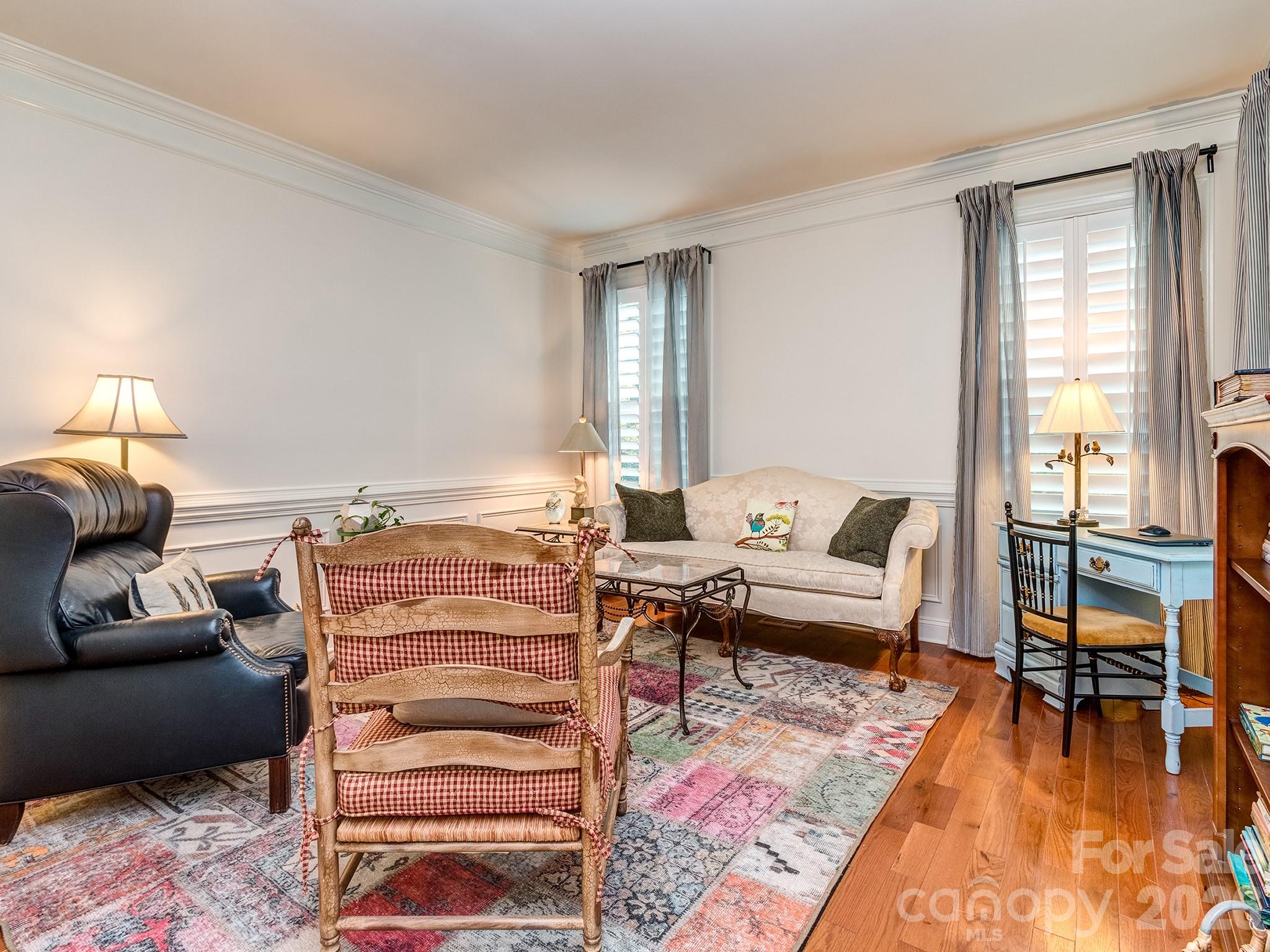 223 N Brackenbury Lane — Charlotte