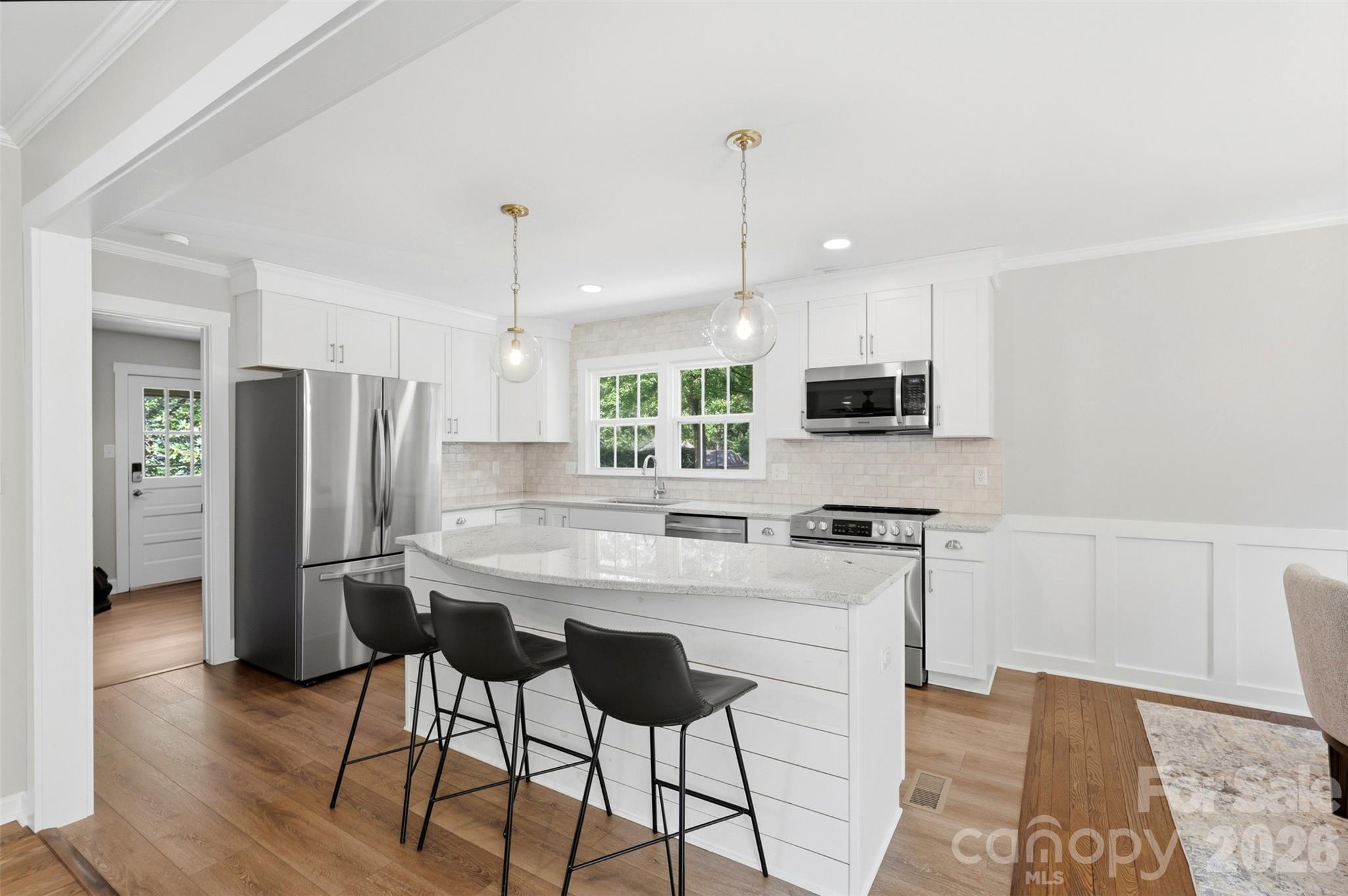 8115 Knollbrook Drive — Charlotte