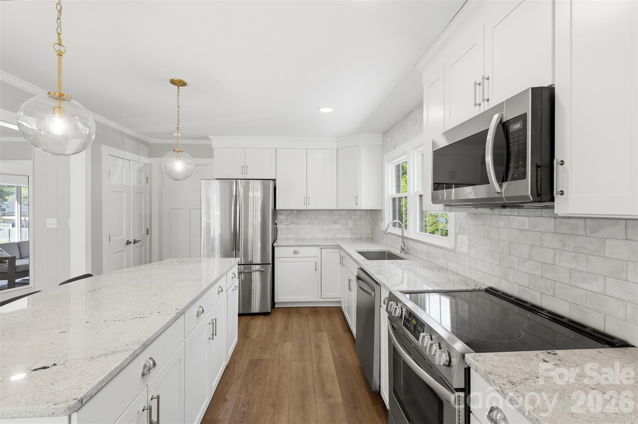 8115 Knollbrook Drive — Charlotte