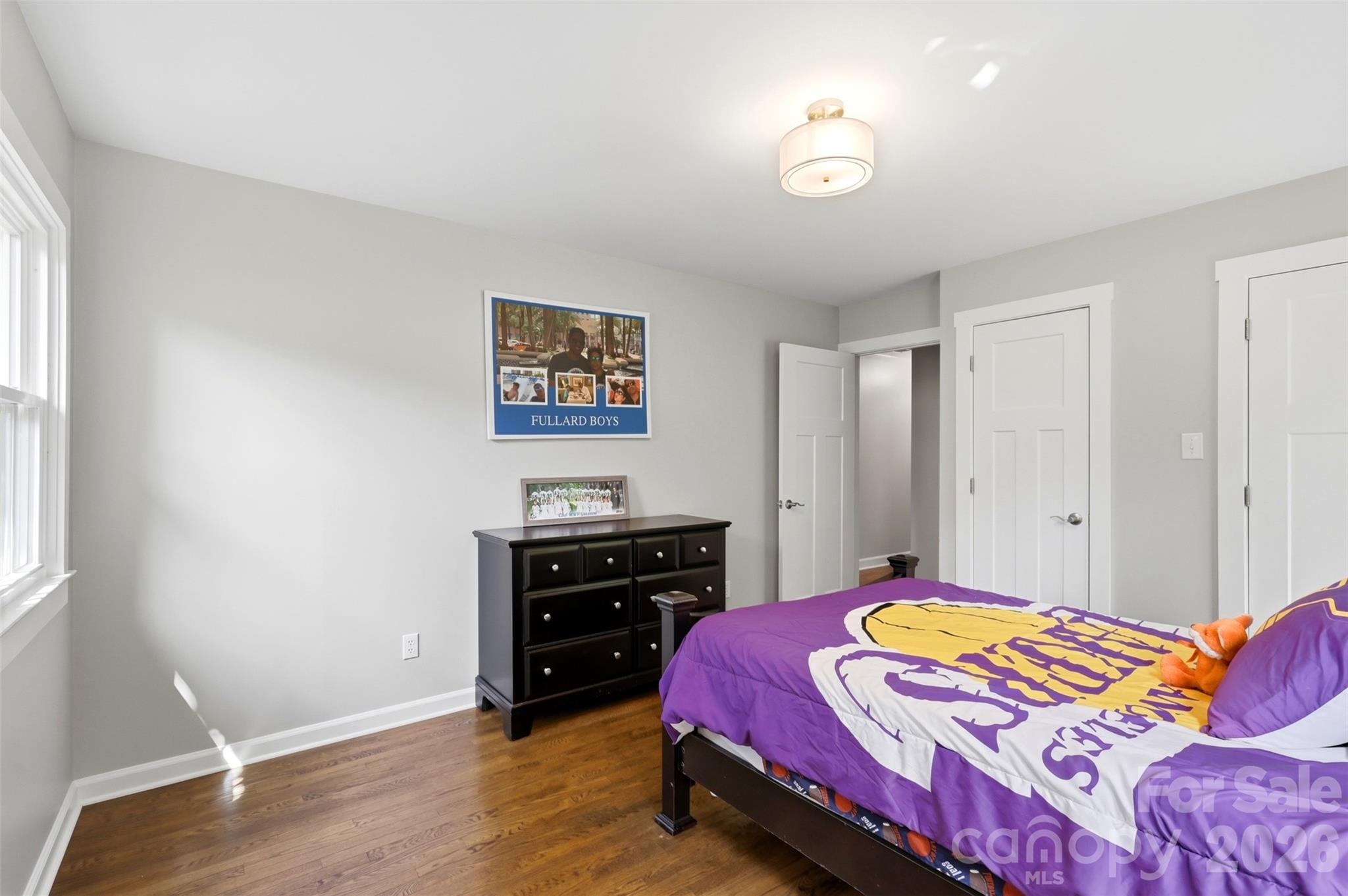 8115 Knollbrook Drive — Charlotte