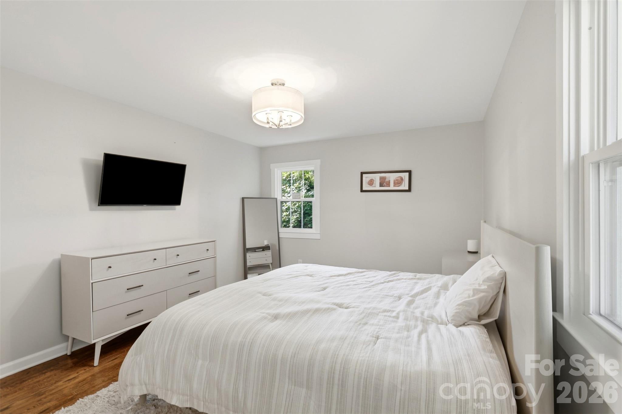 8115 Knollbrook Drive — Charlotte
