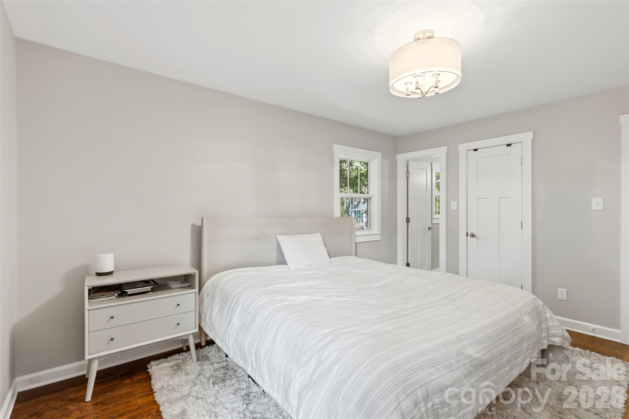 8115 Knollbrook Drive — Charlotte