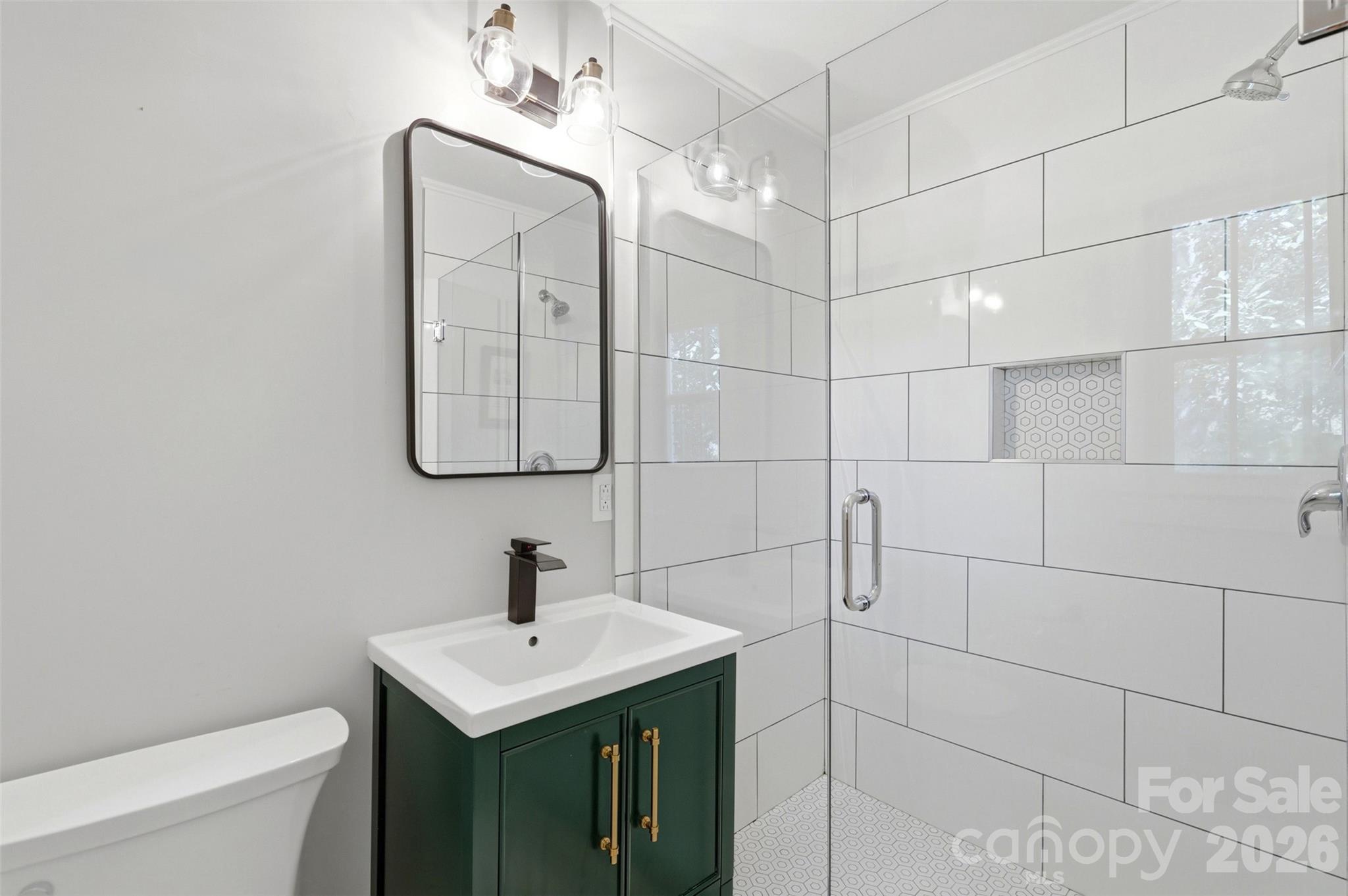 8115 Knollbrook Drive — Charlotte