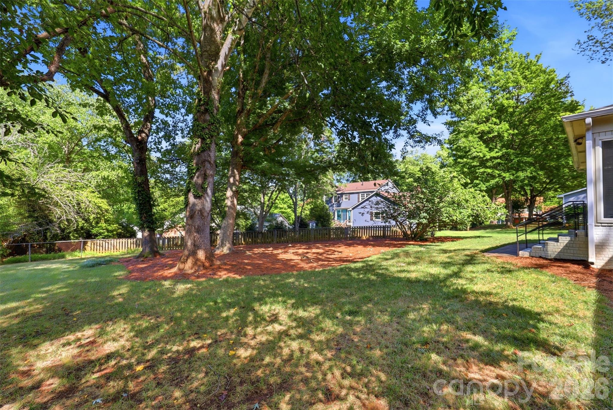 8115 Knollbrook Drive — Charlotte