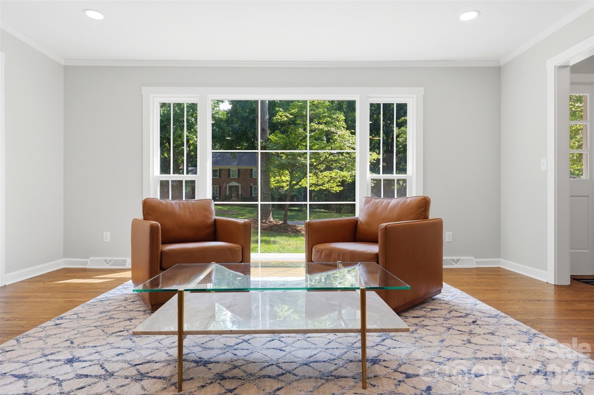 8115 Knollbrook Drive — Charlotte
