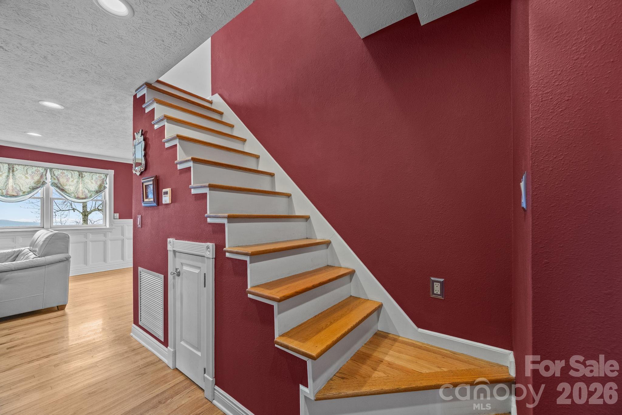 6773 & 6777 Pinnacle Mountain Road — Zirconia