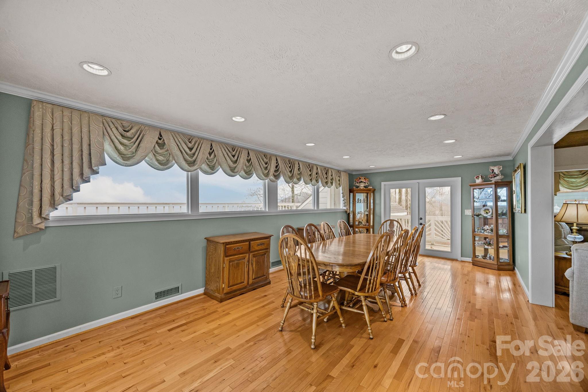 6773 & 6777 Pinnacle Mountain Road — Zirconia