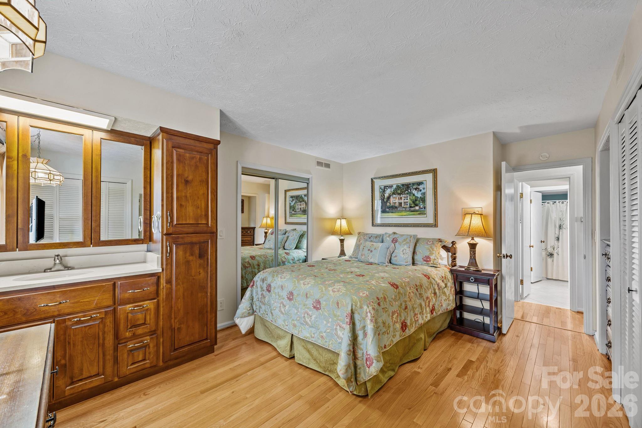 6773 & 6777 Pinnacle Mountain Road — Zirconia