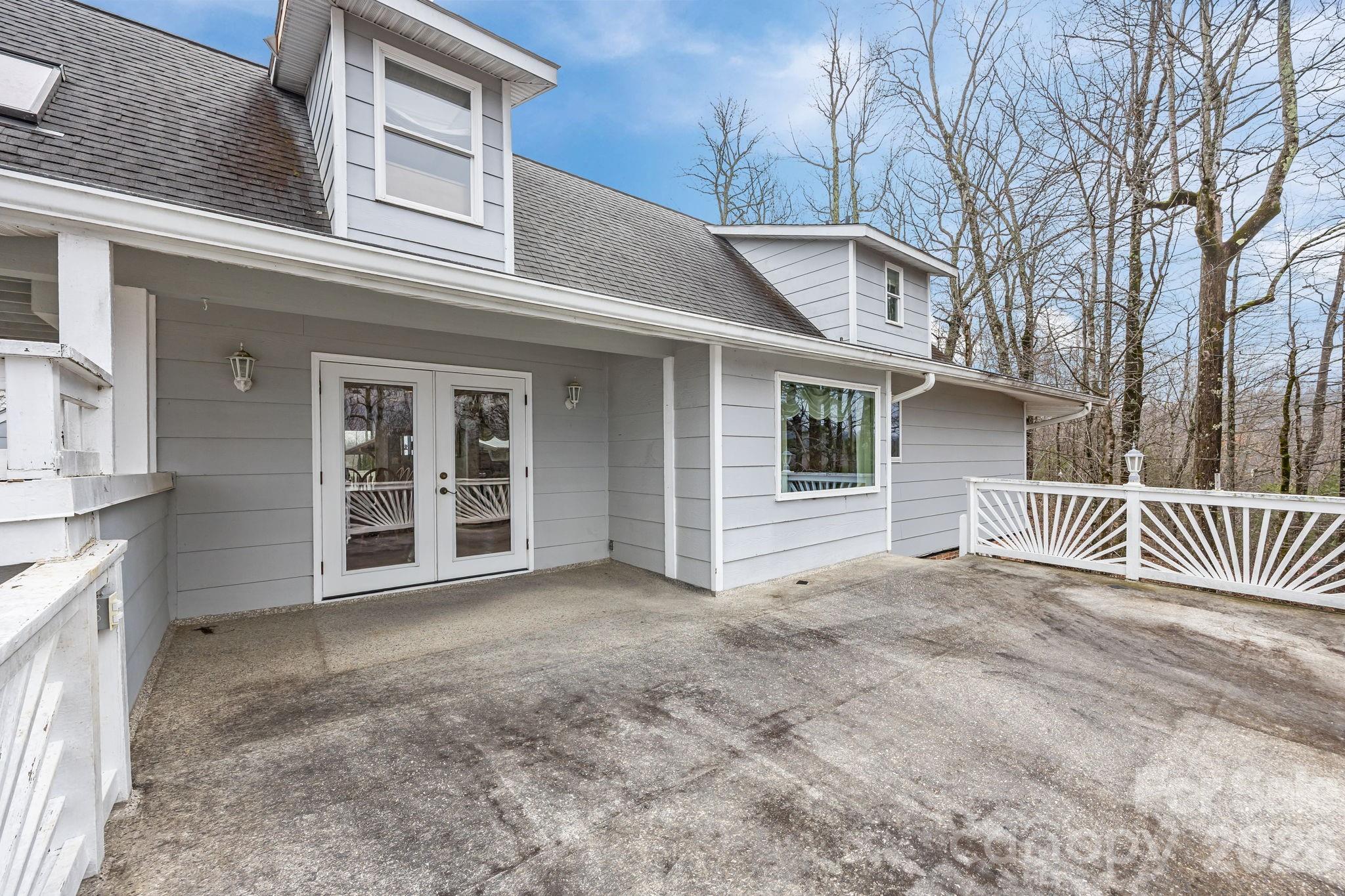 6773 & 6777 Pinnacle Mountain Road — Zirconia