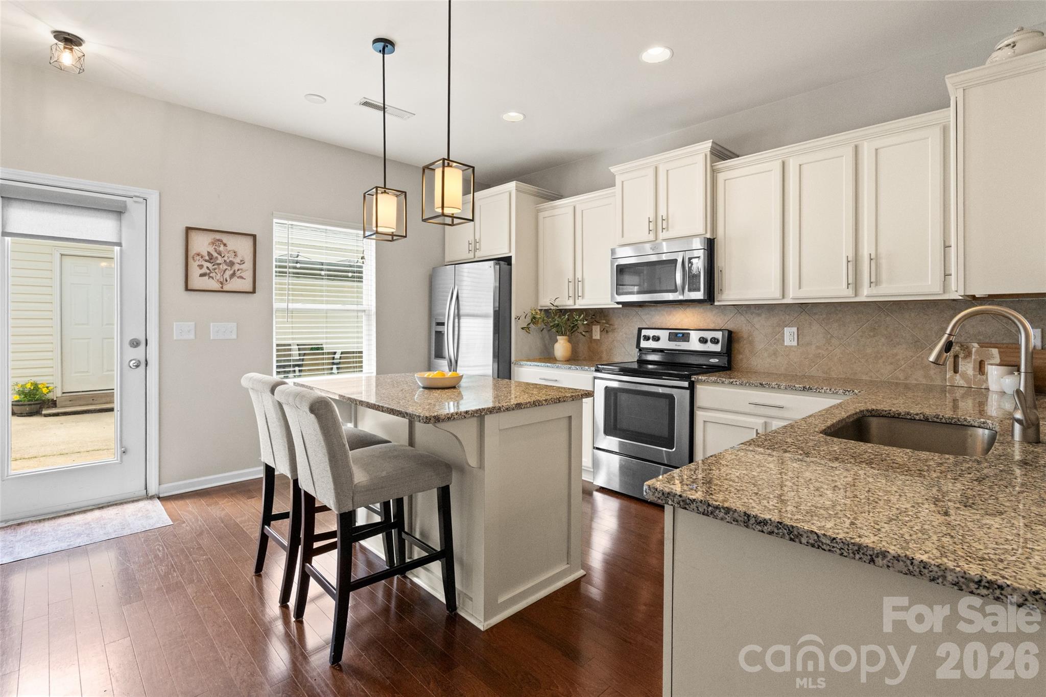 7102 Mclothian Lane — Huntersville