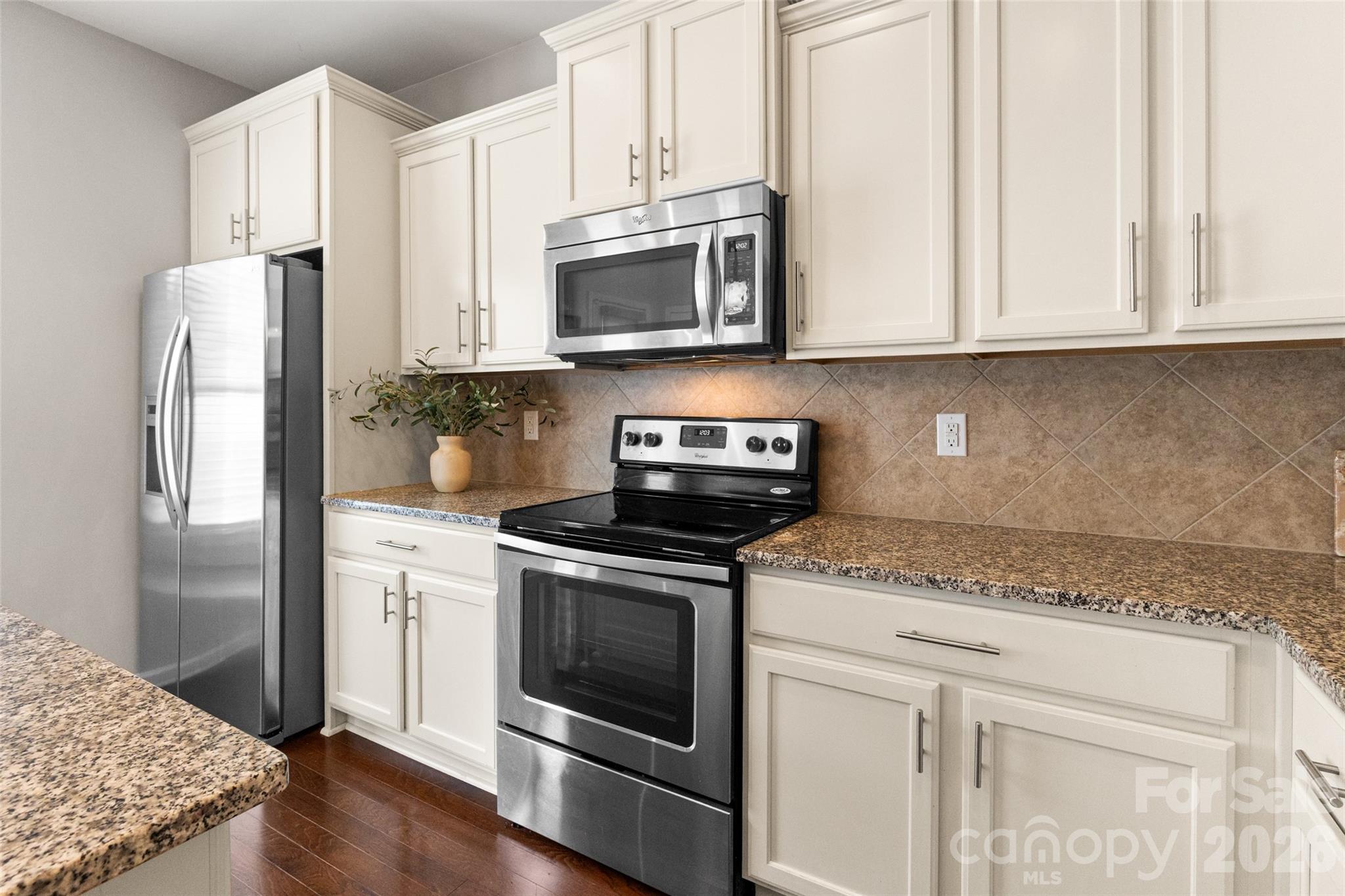 7102 Mclothian Lane — Huntersville