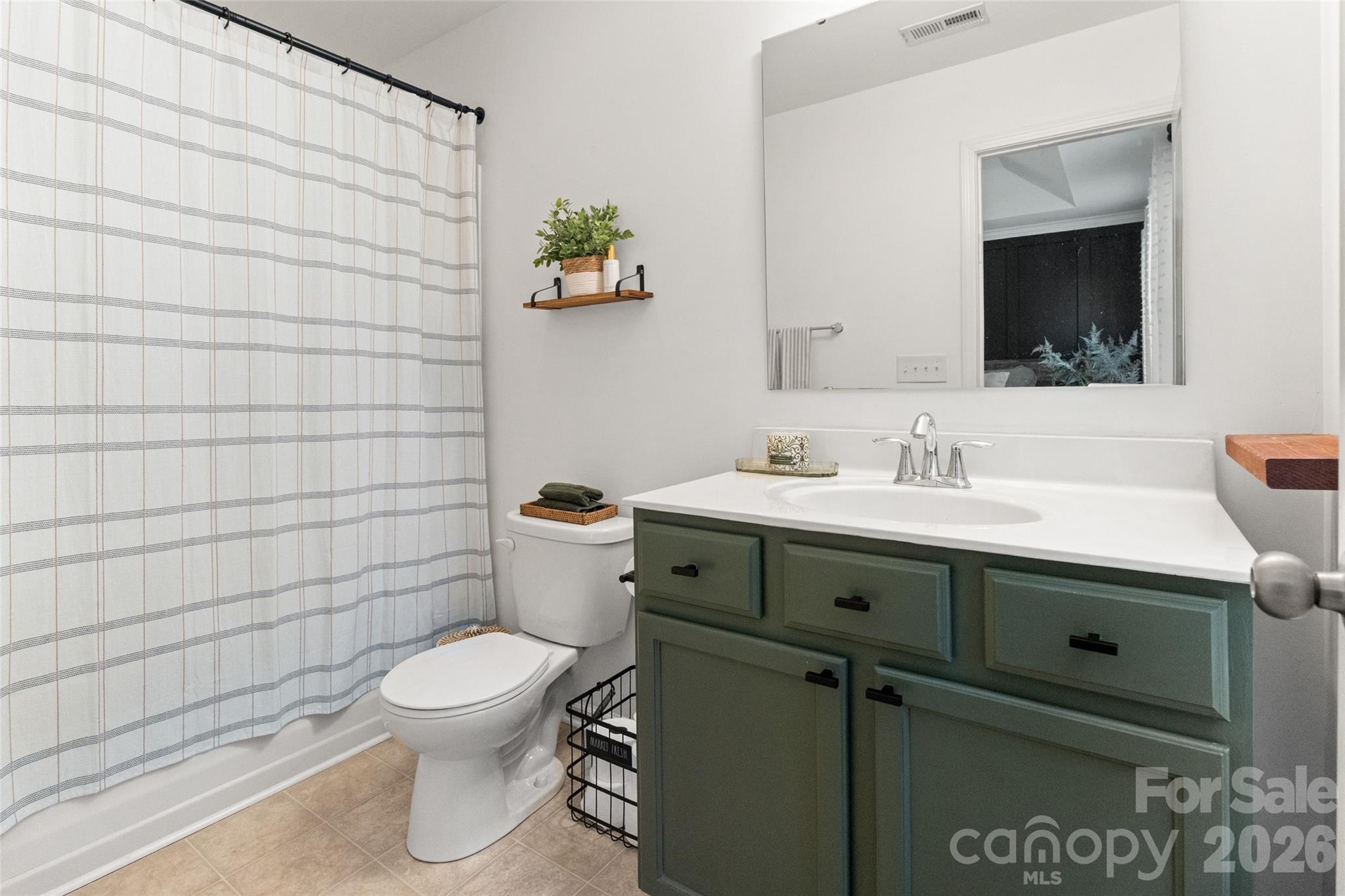 7102 Mclothian Lane — Huntersville