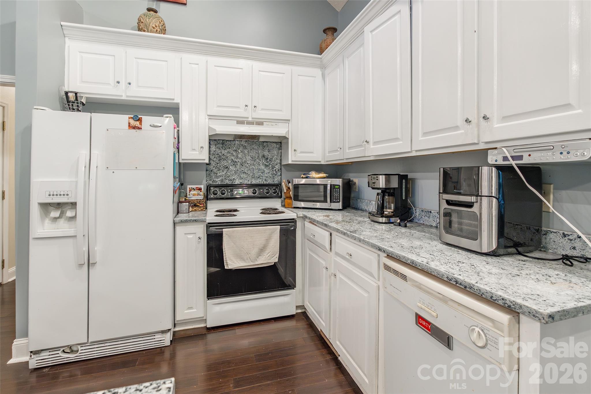 880 Columbia Road — Chester