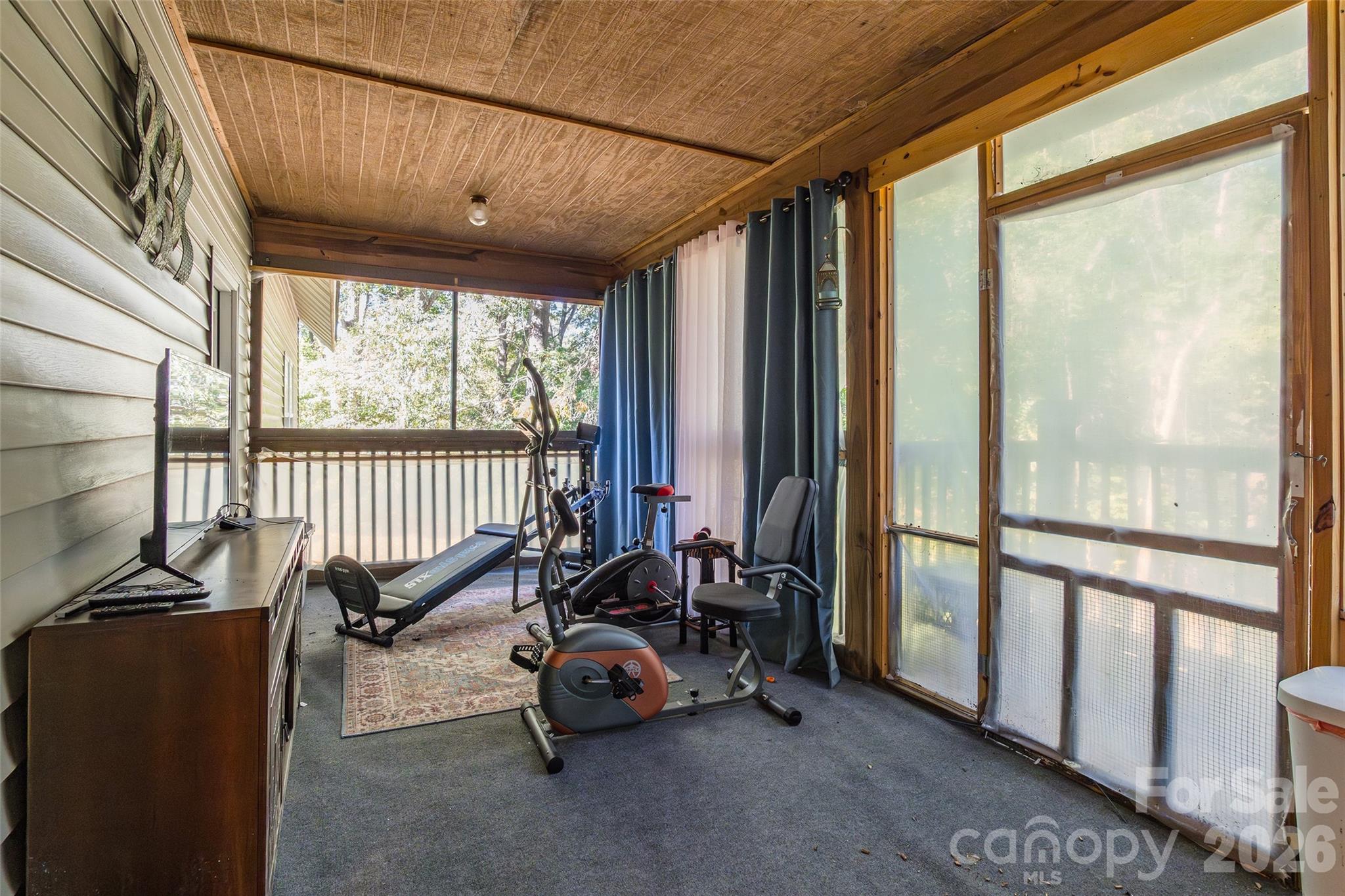 880 Columbia Road — Chester