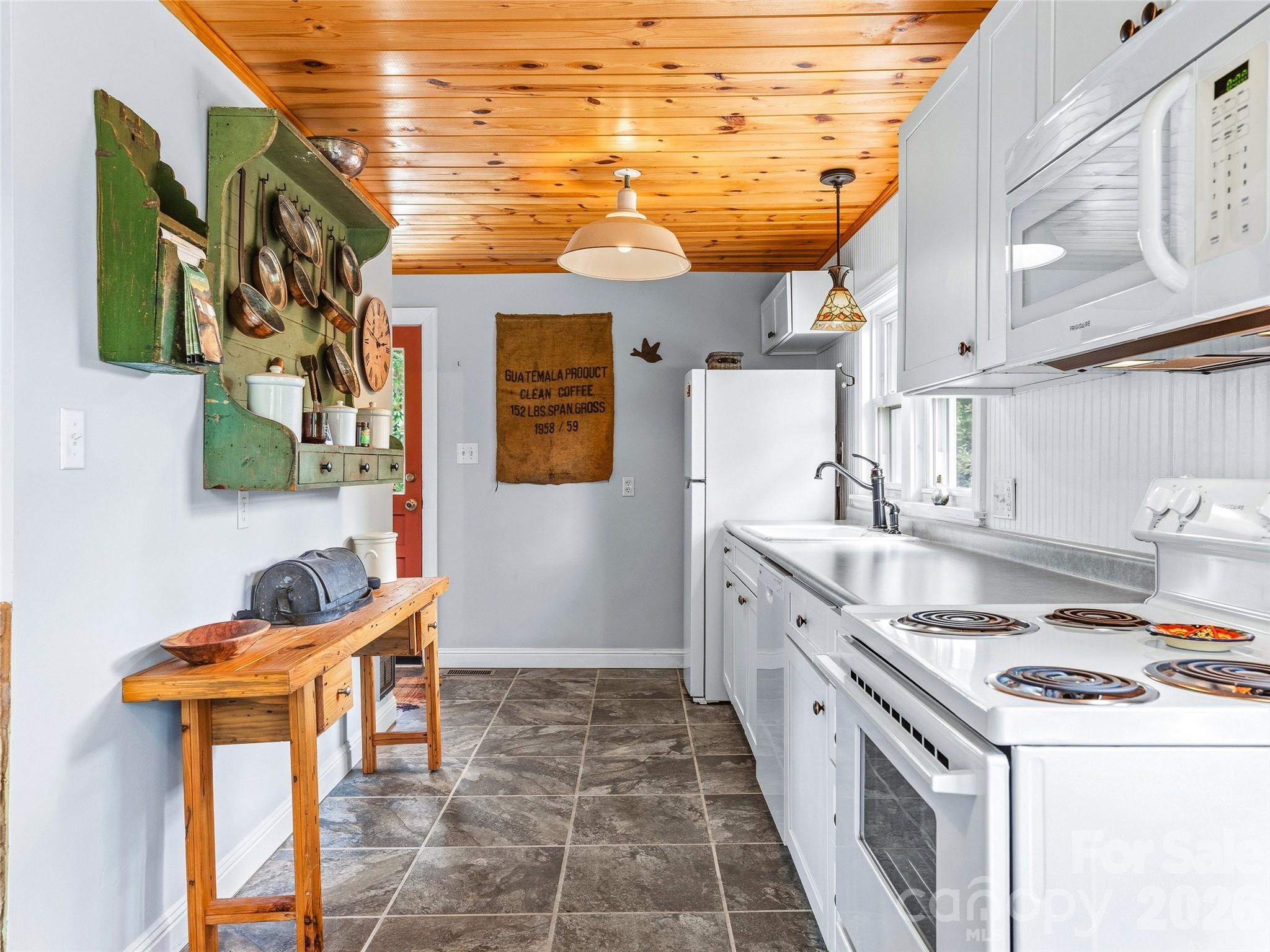 57 Langwell Avenue — Asheville