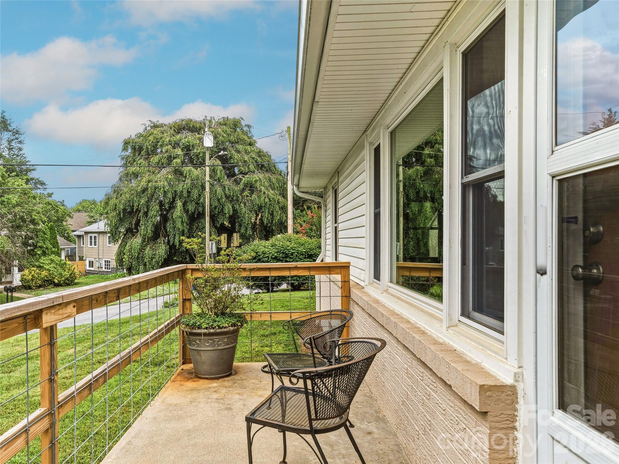 57 Langwell Avenue — Asheville