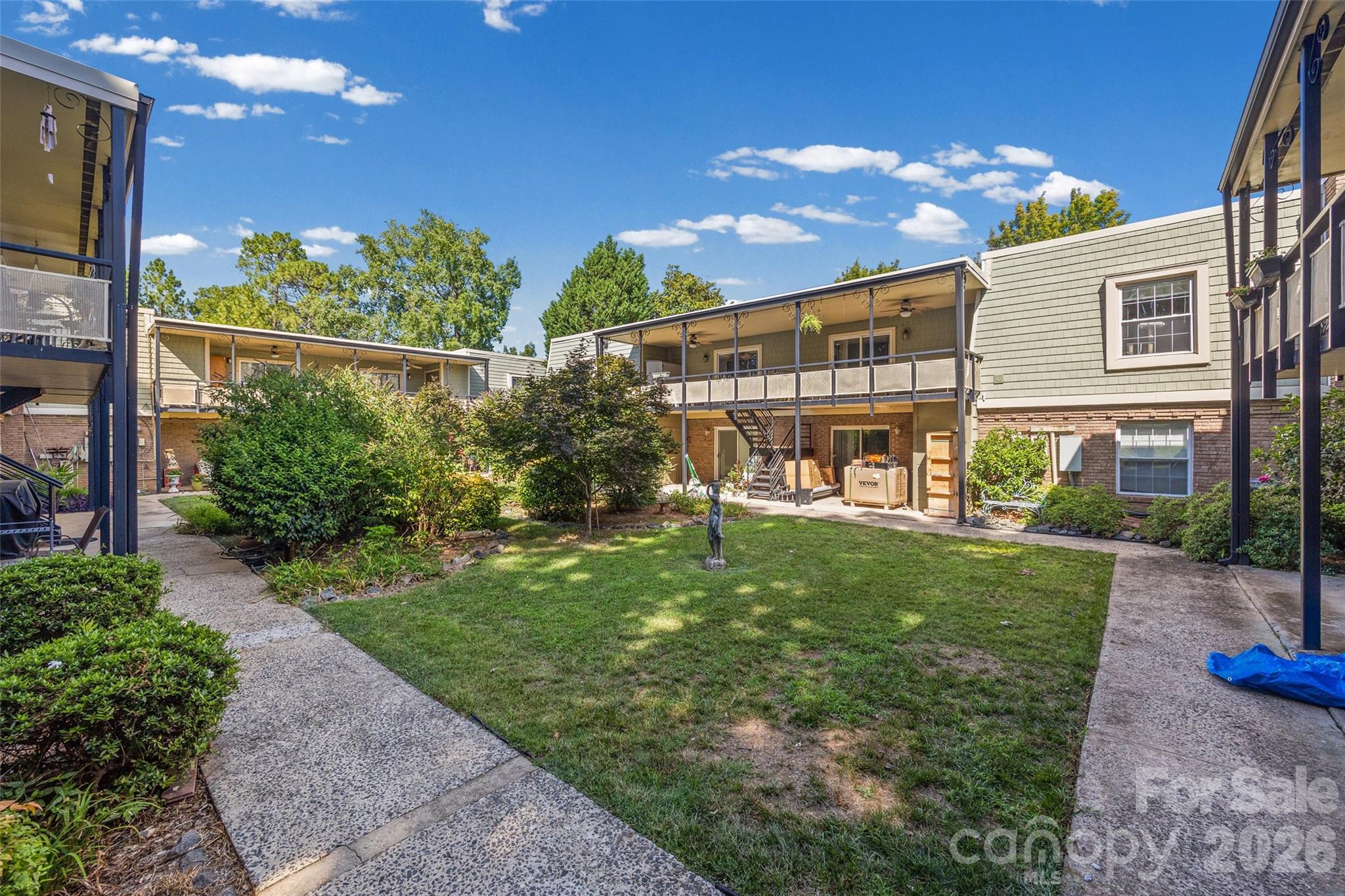 2600 Park Road #C — Charlotte