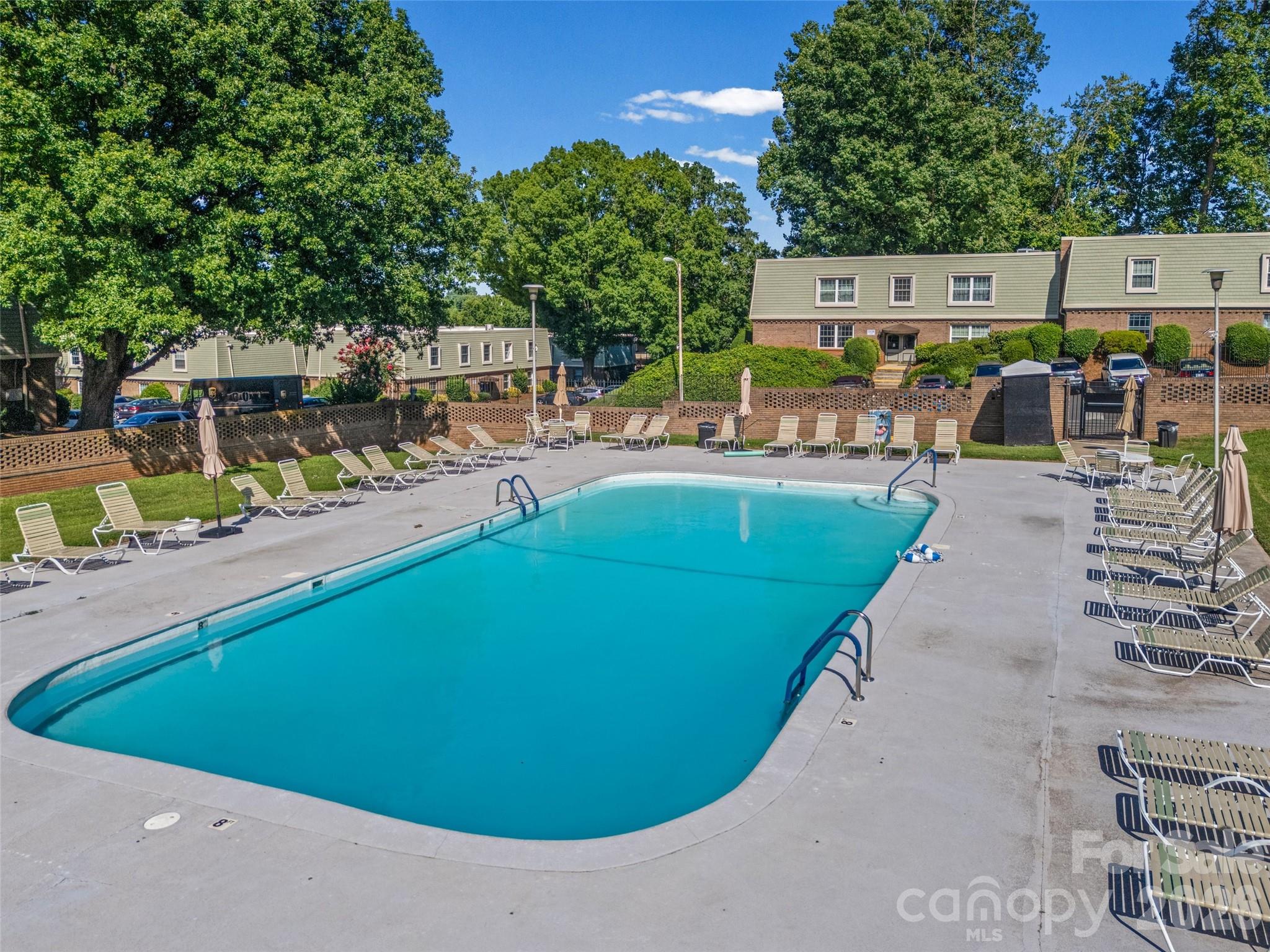 2600 Park Road #C — Charlotte