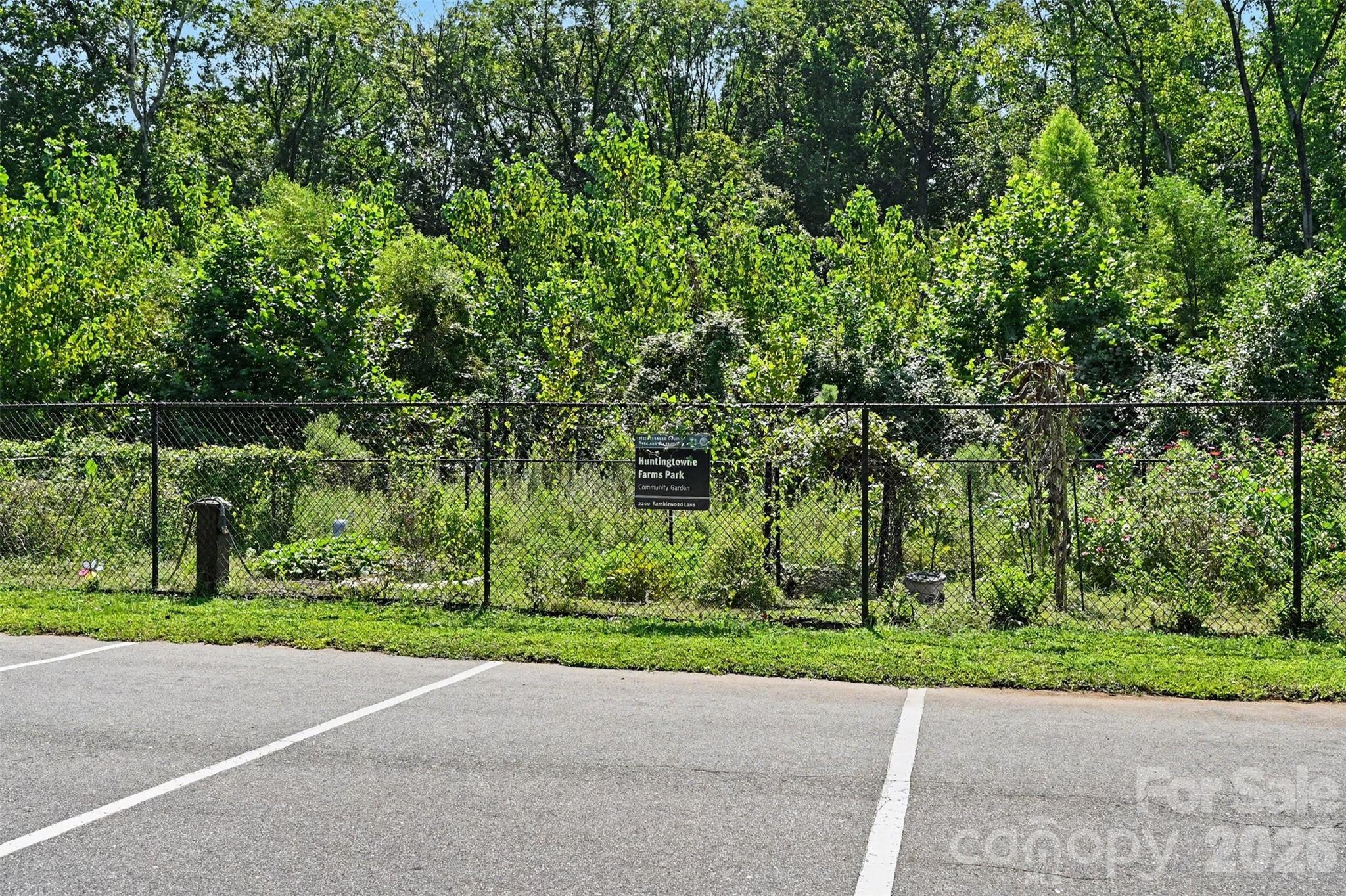 7505 Hawkstand Lane — Charlotte
