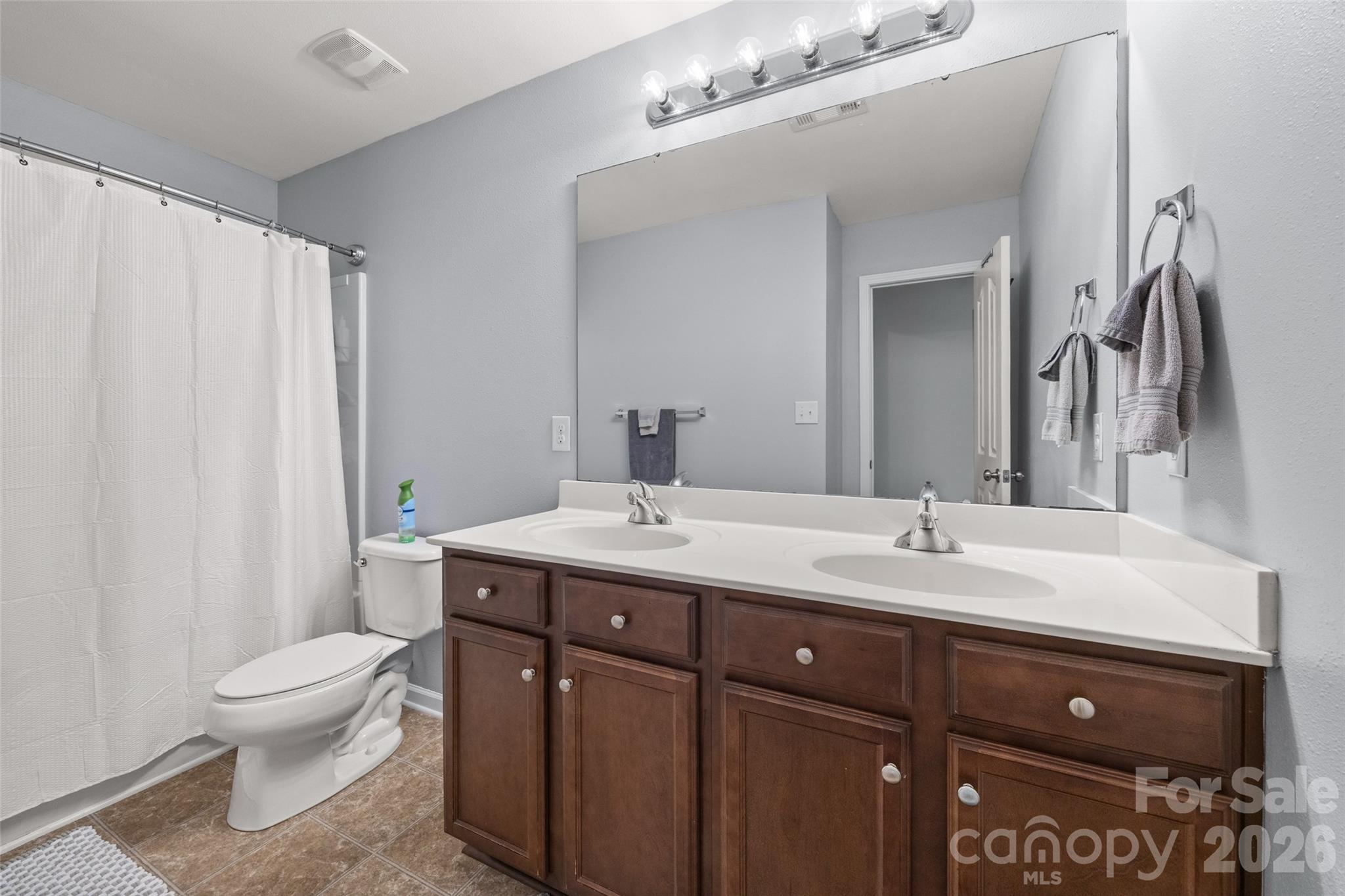 1772 Eastway Drive — Dallas