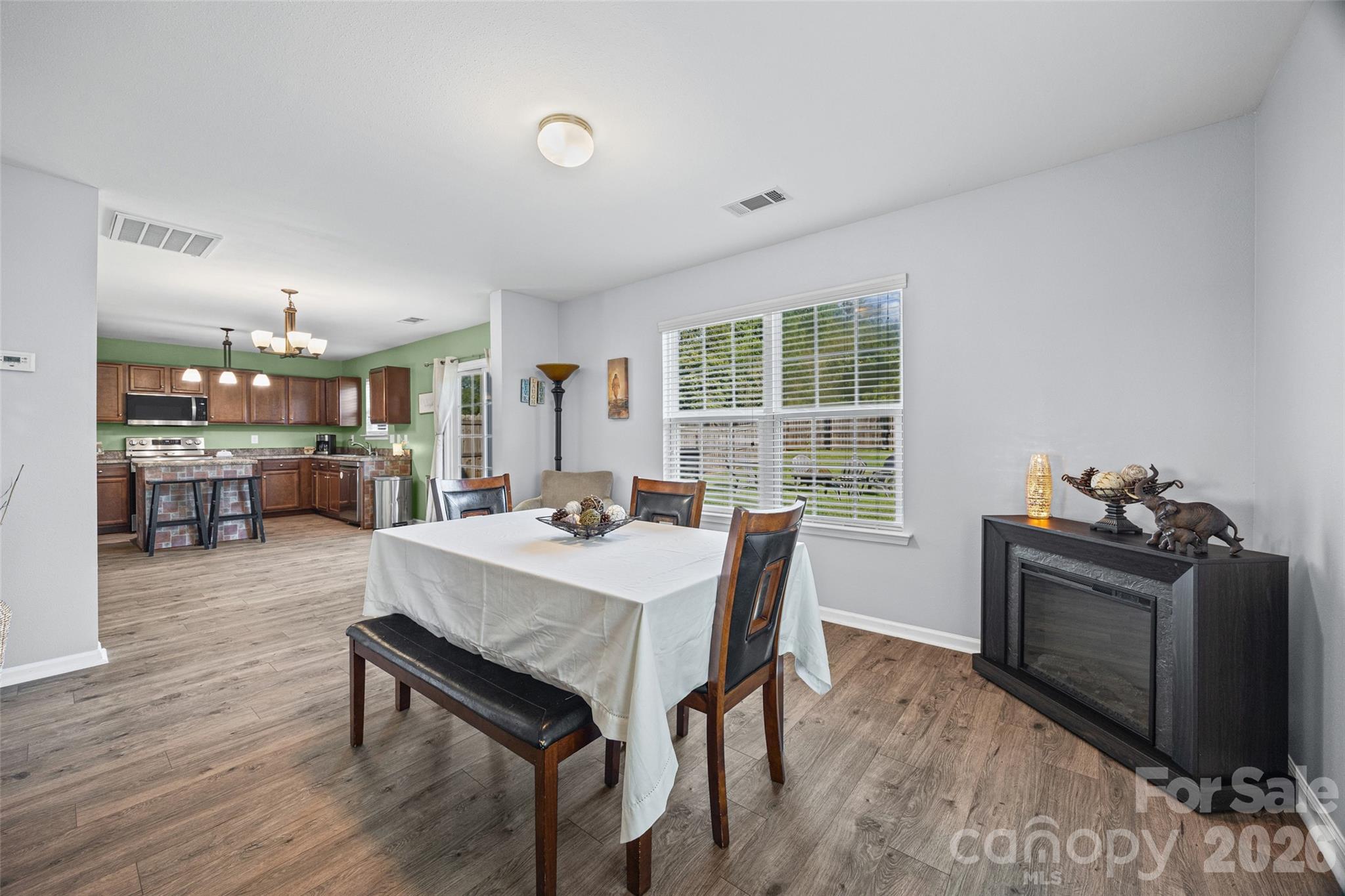 1772 Eastway Drive — Dallas