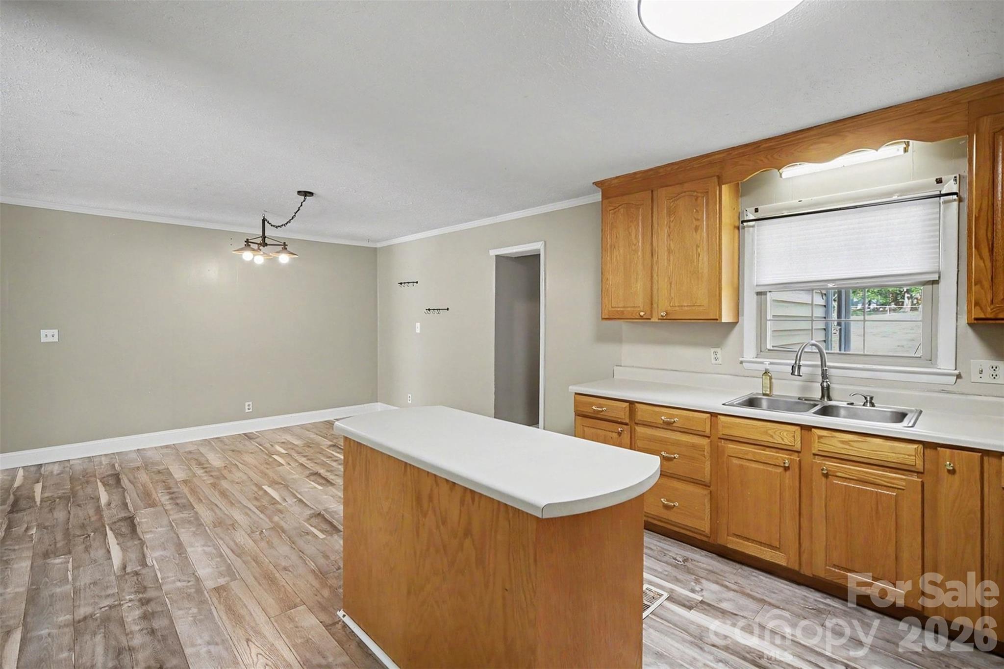 202 W Debby Drive — Shelby