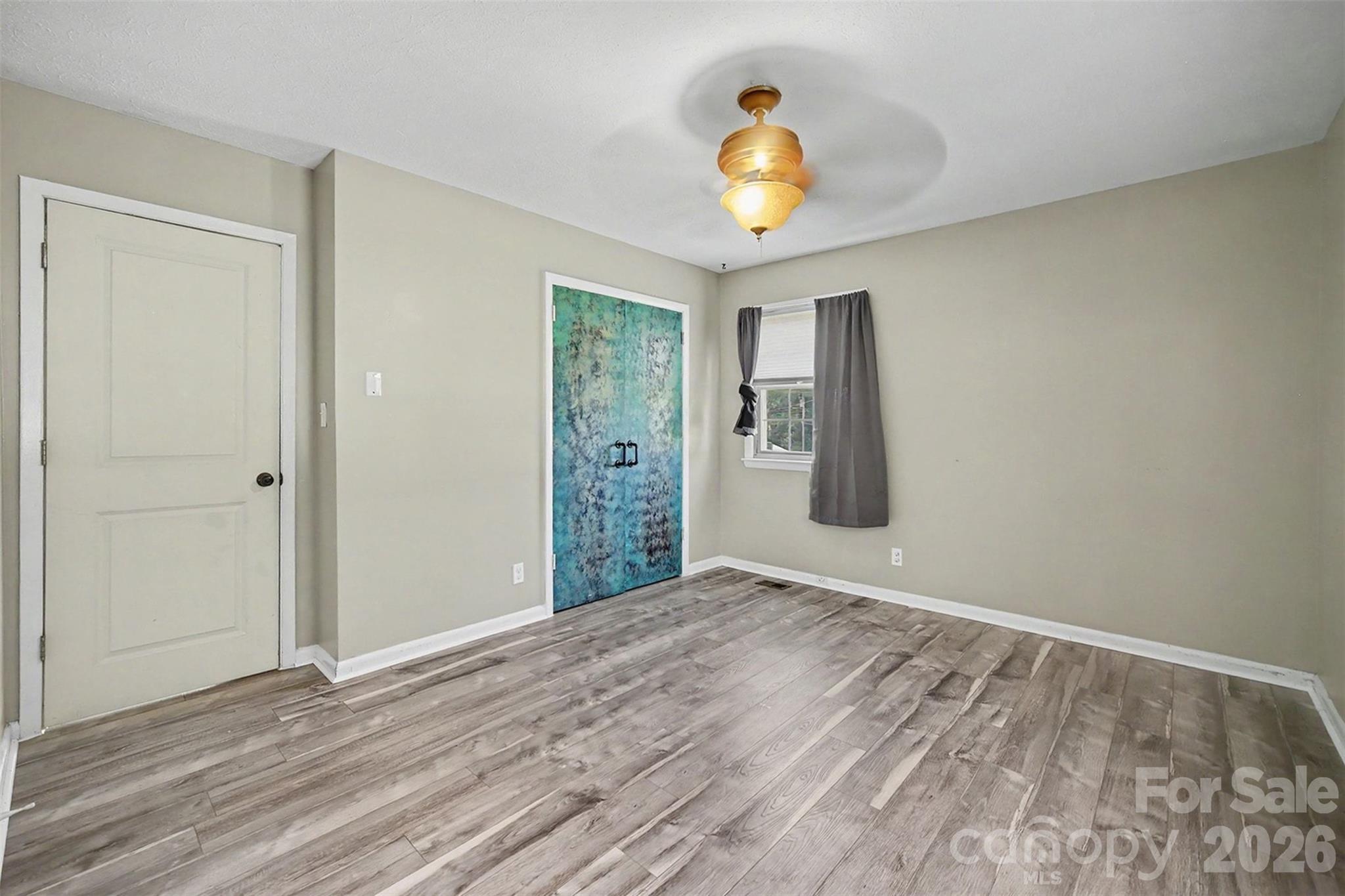 202 W Debby Drive — Shelby
