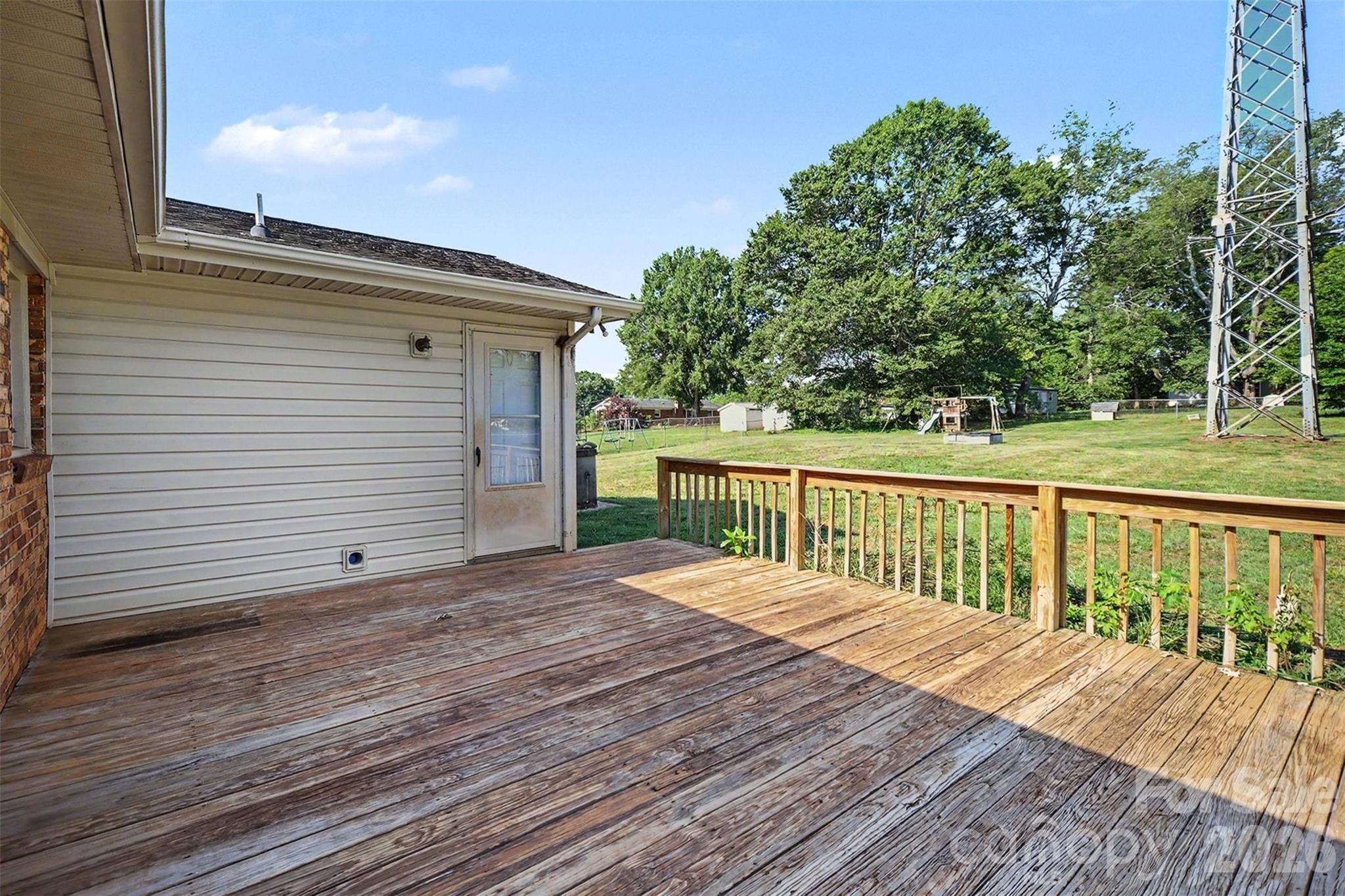 202 W Debby Drive — Shelby