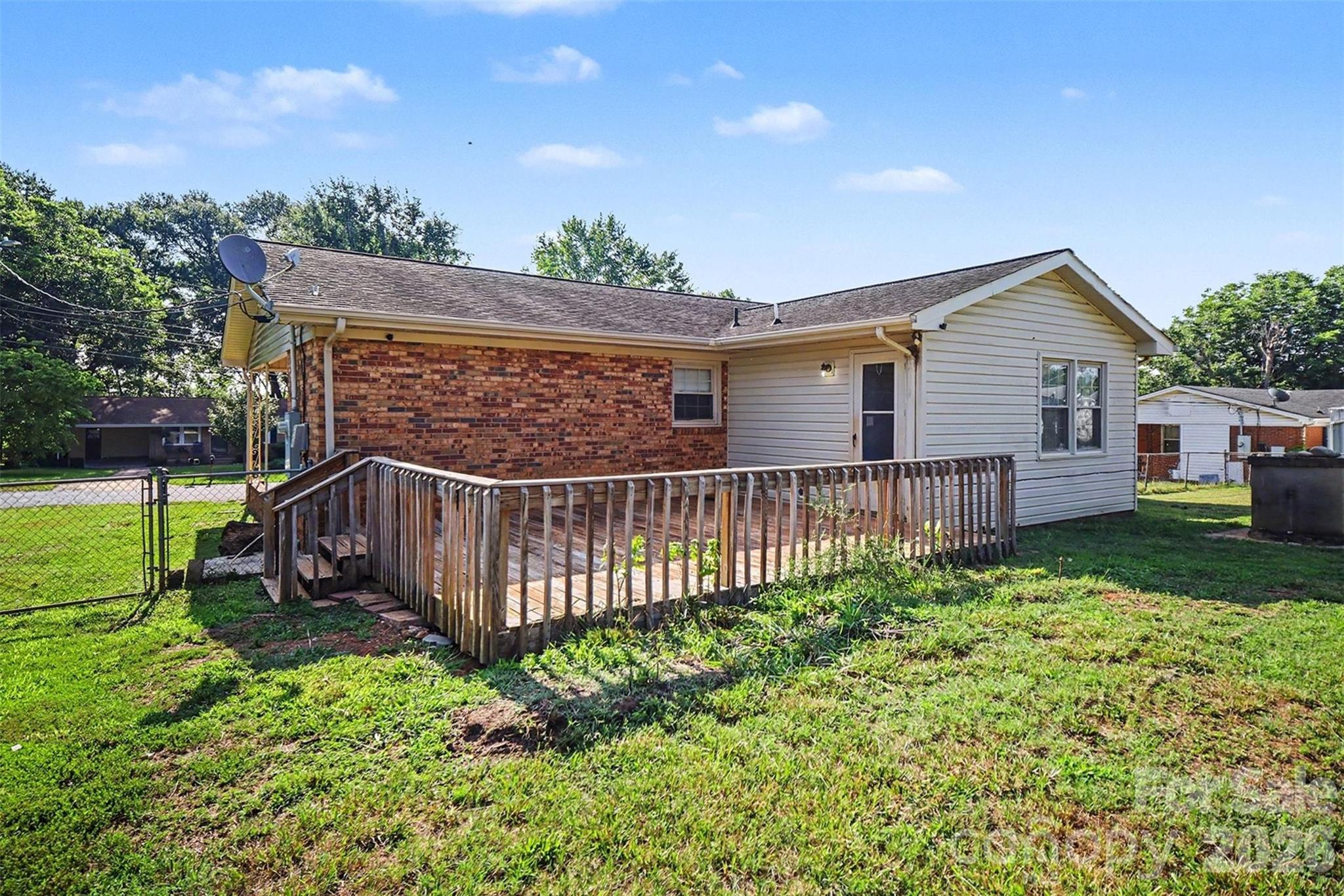 202 W Debby Drive — Shelby