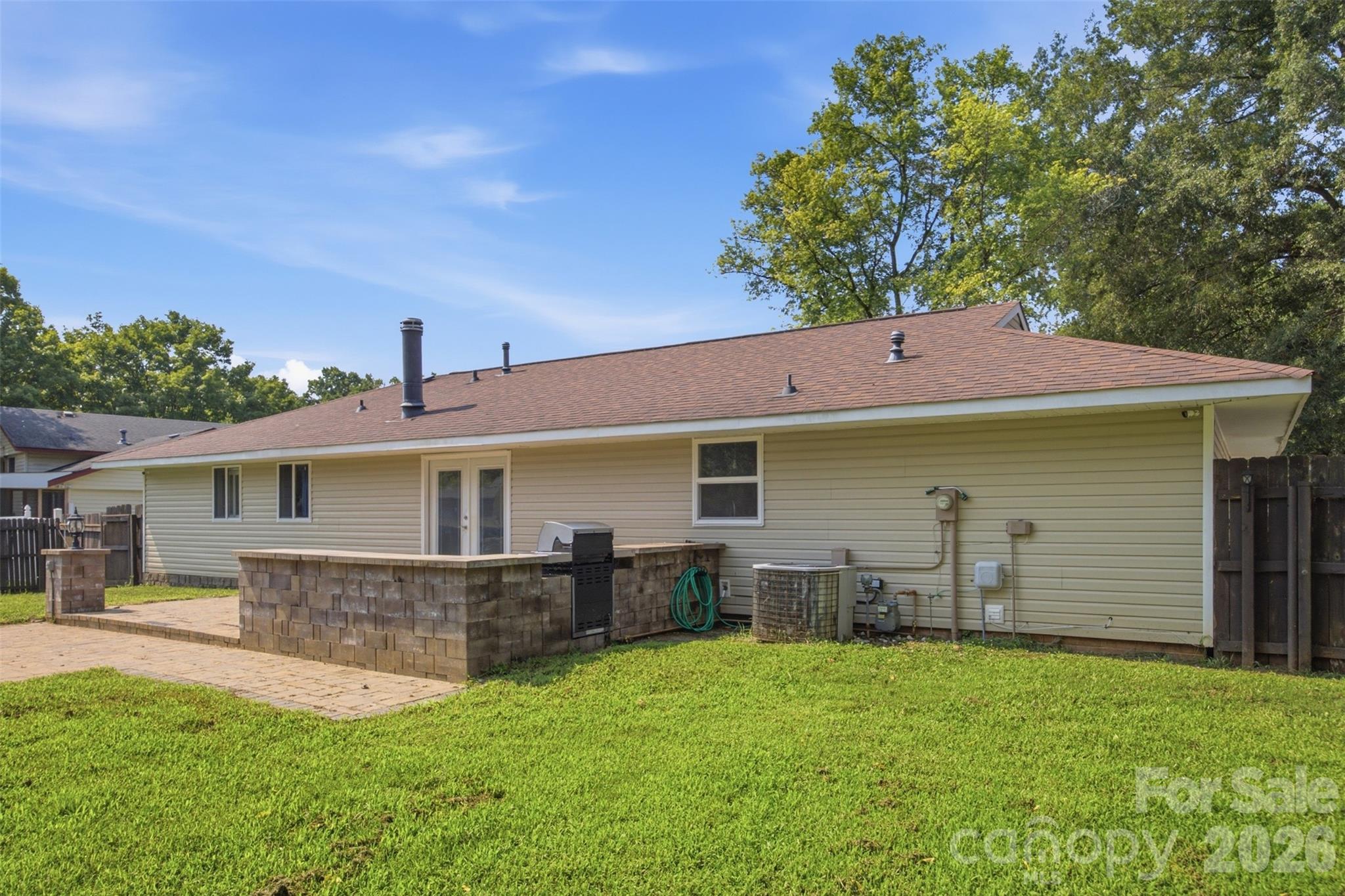 416 King John Circle — Gastonia