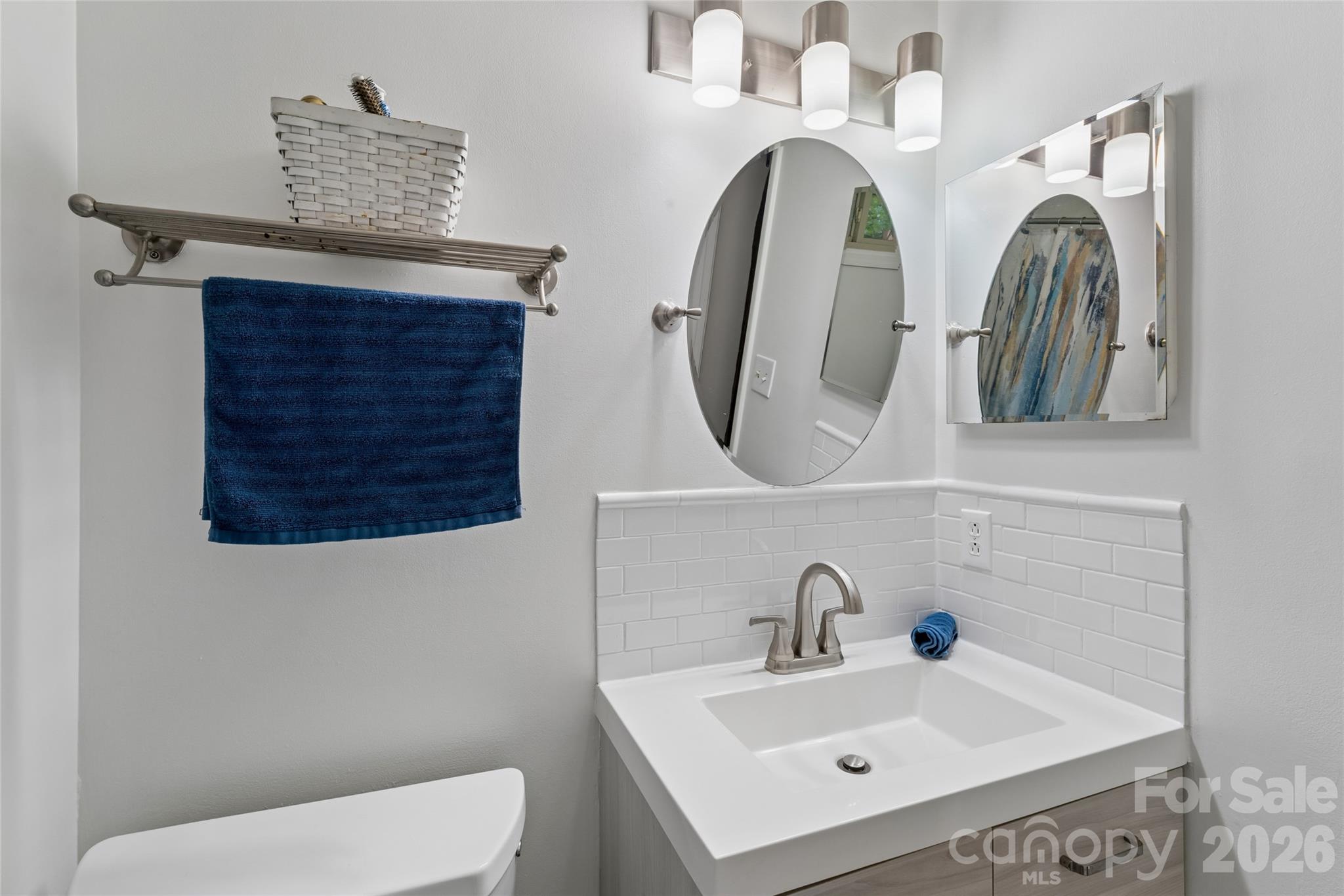 4737 Autumn Leaf Lane — Charlotte